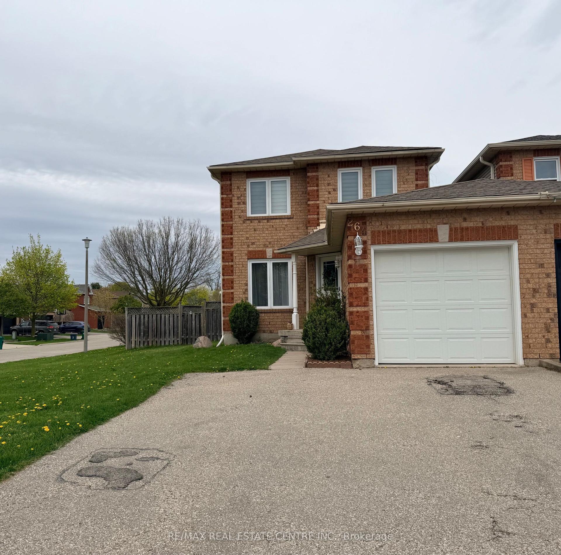 264 Langlaw Drive — photo 1