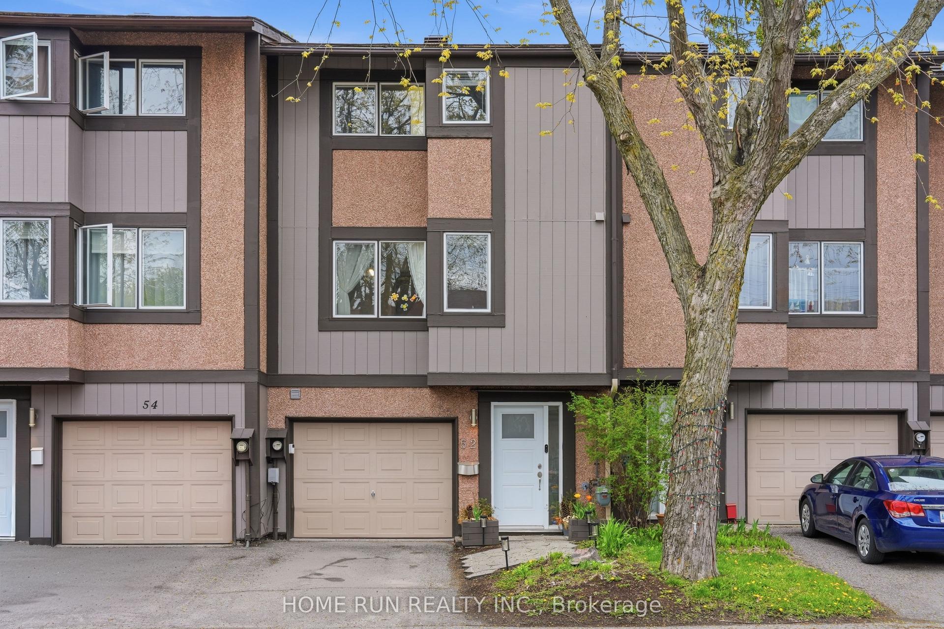 52 Reaney Court — photo 1