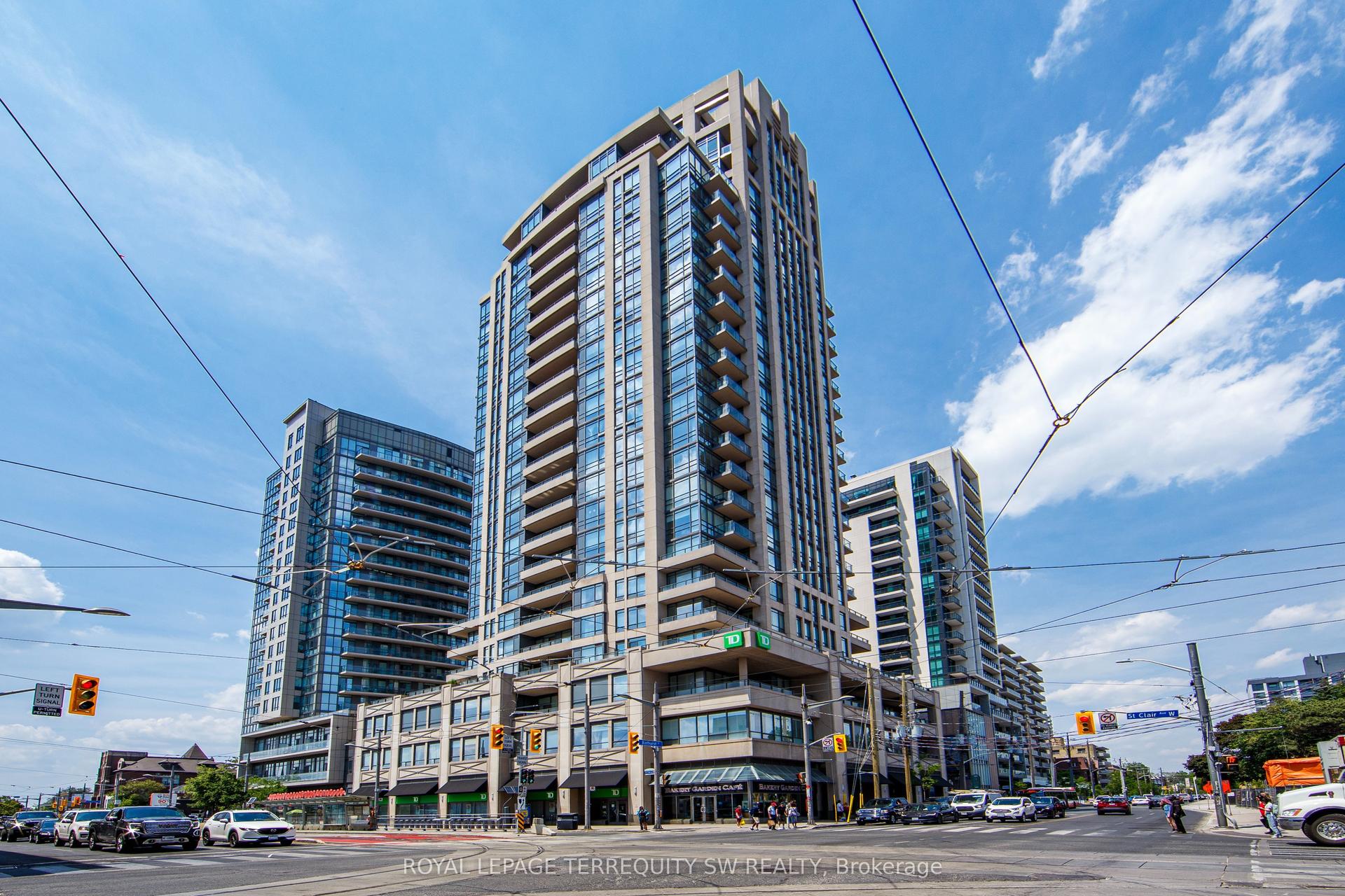 500 St Clair Avenue W 1702 #1702 — photo 1