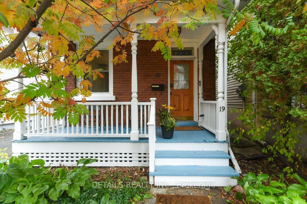 19 Gould Street — photo 1