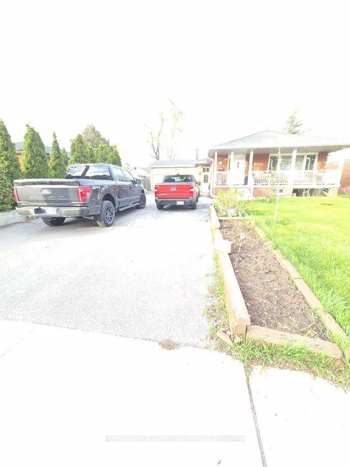 13 Theodore Drive — photo 1