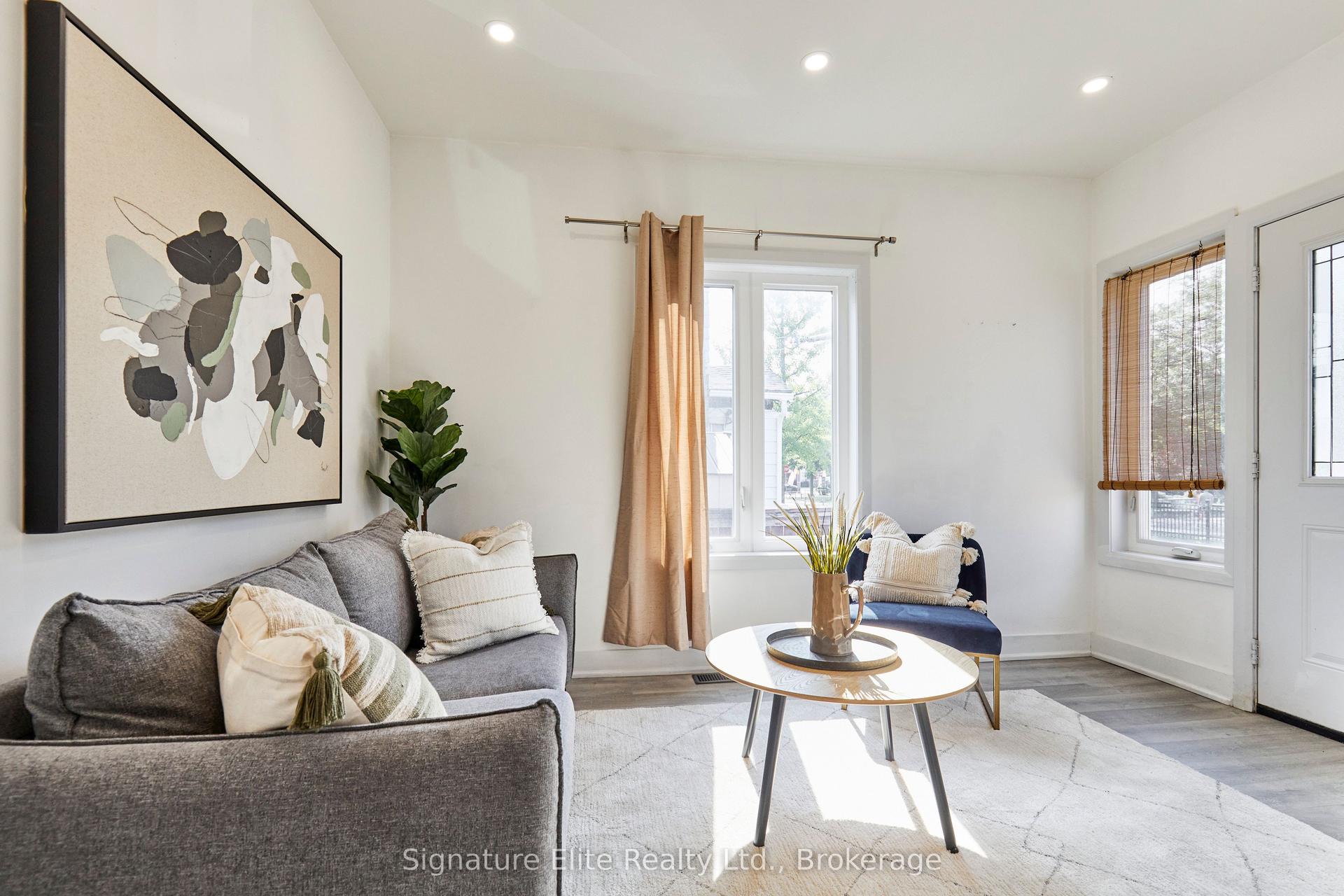 154 Mulock Avenue, Toronto — Semi-Detached for sale, photo 1