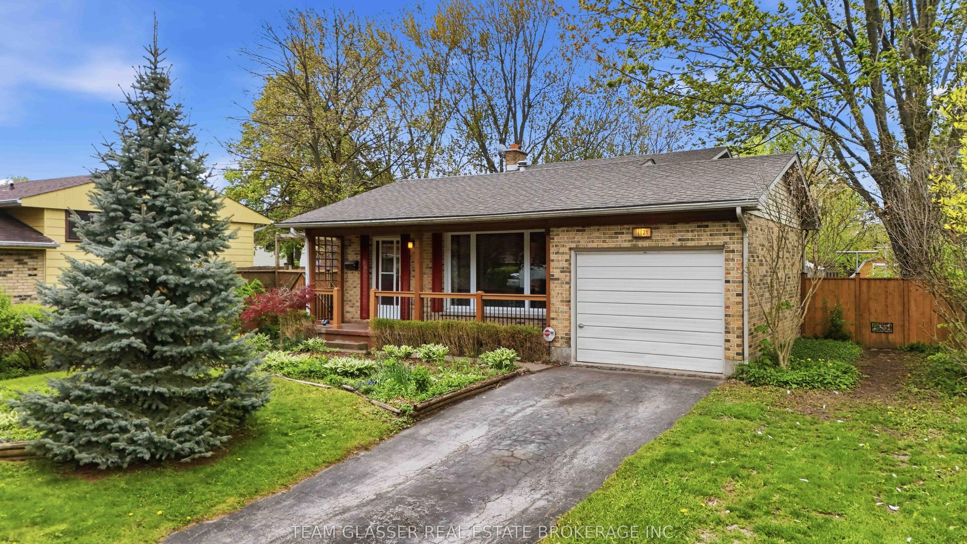 21 GOODMAN Drive — photo 1