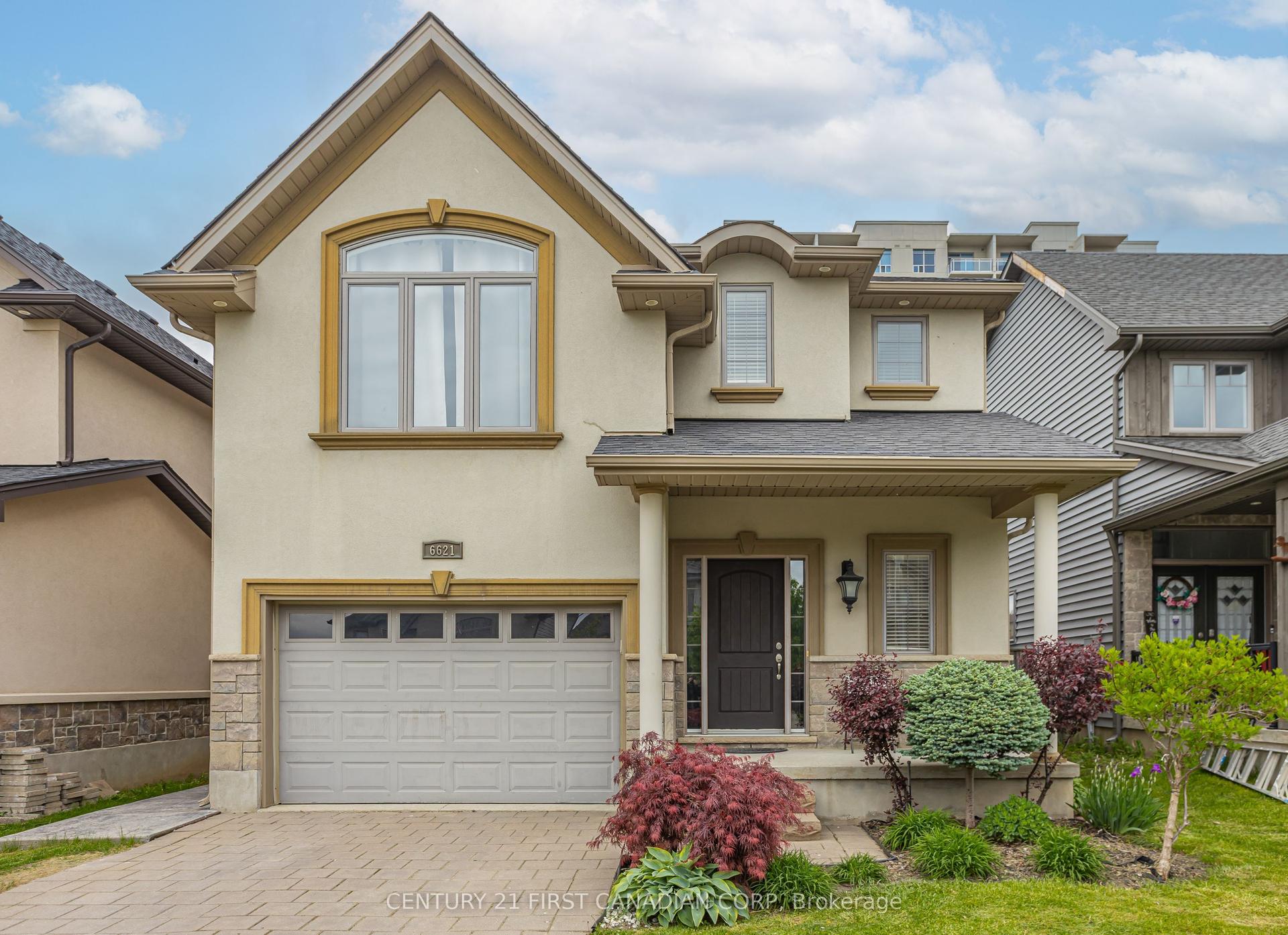6621 Navin Crescent — photo 1