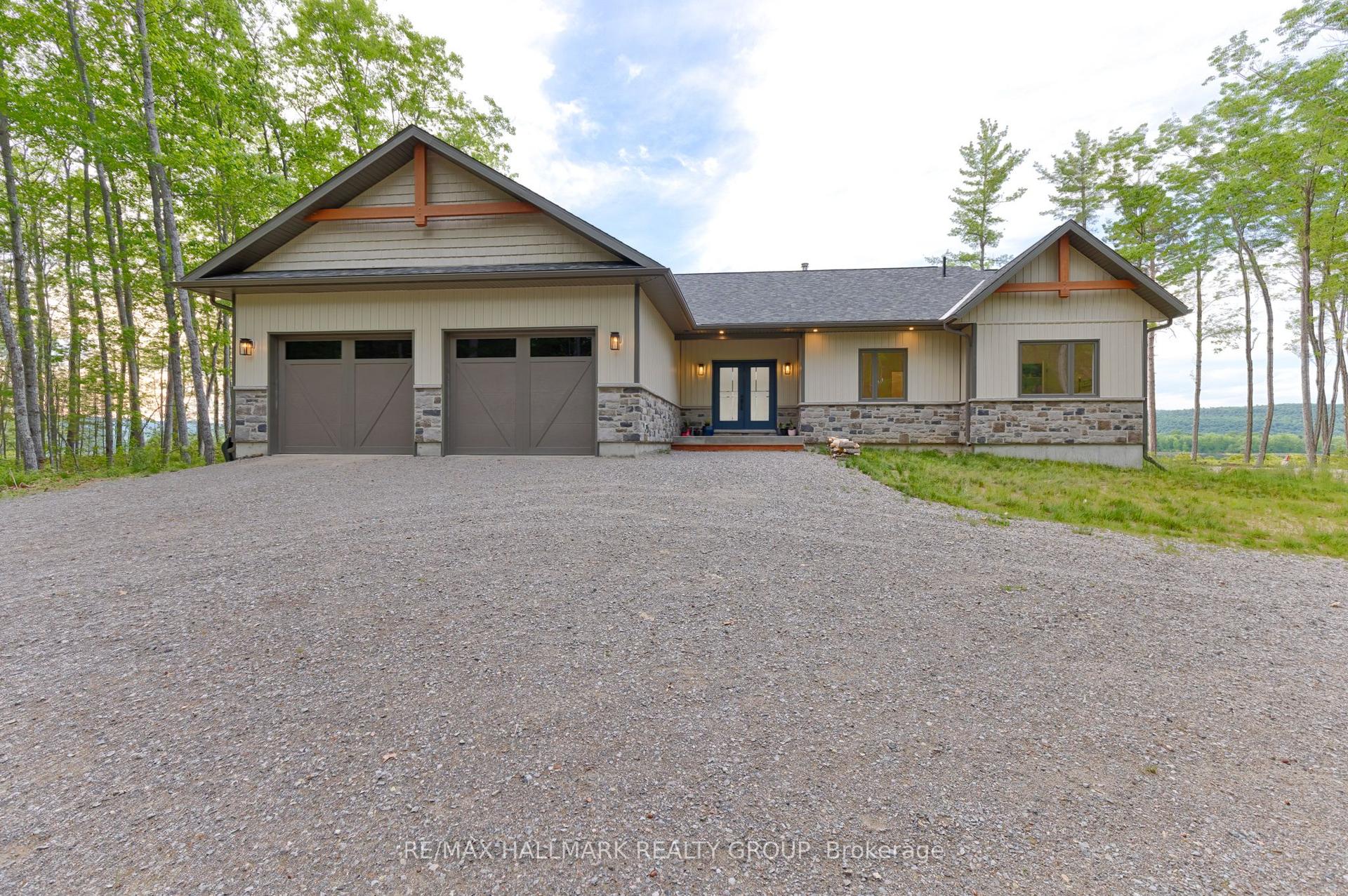 64 Hamish Trail — photo 1