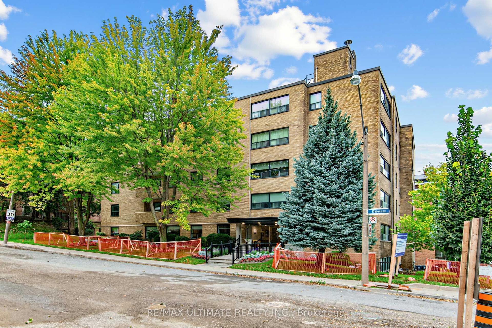 2 Ridelle Avenue 408 #408, Toronto — Condo for lease, photo 1