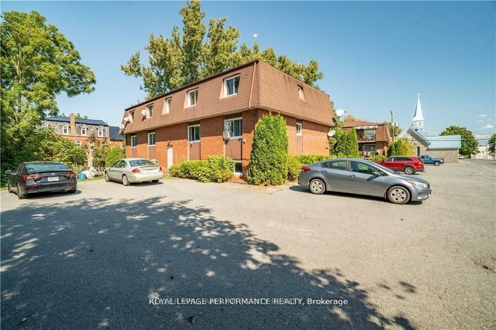 31 CHURCH Street — photo 1