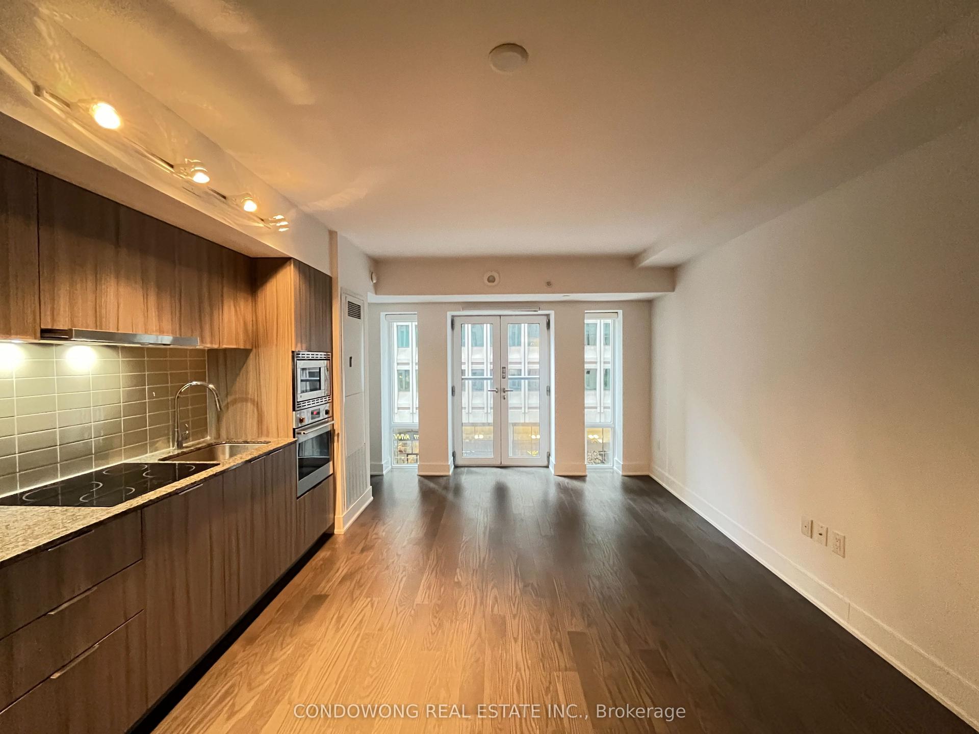 955 Bay Street 418 #418 — photo 1