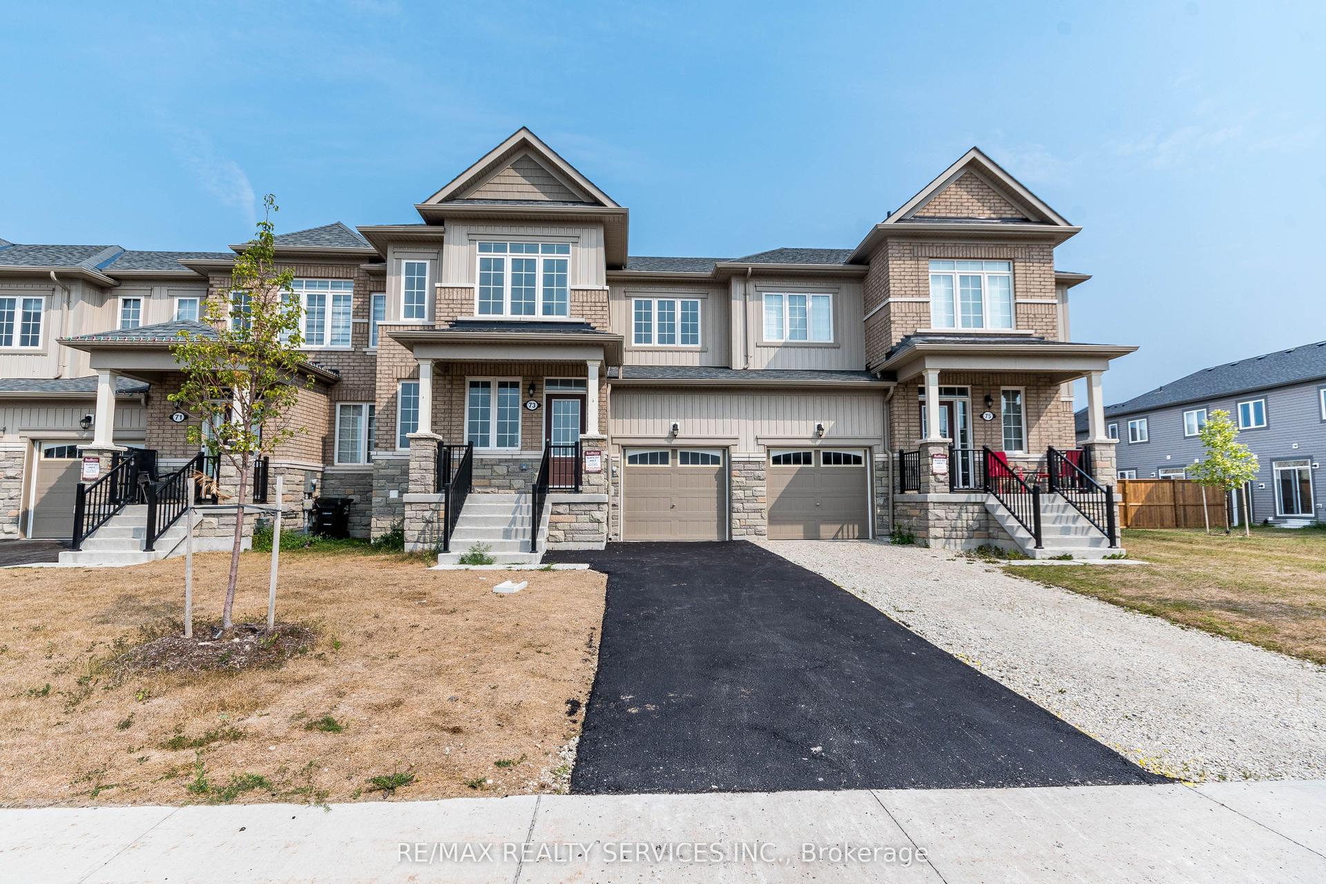 73 Central Square Boulevard, Wasaga Beach — Townhouse for lease, photo 1