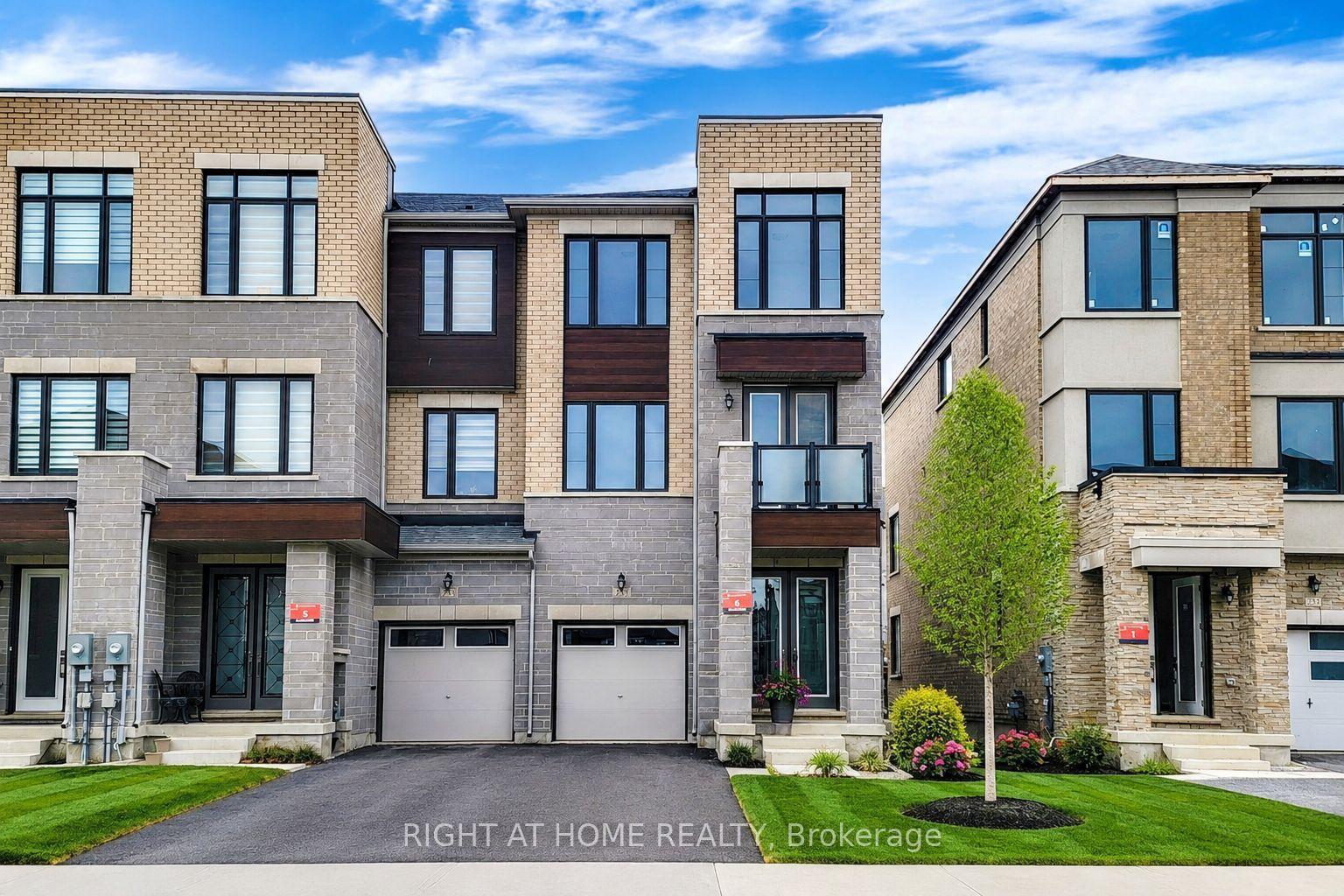 235 Vermont Avenue, Newmarket — Townhouse for lease, photo 1