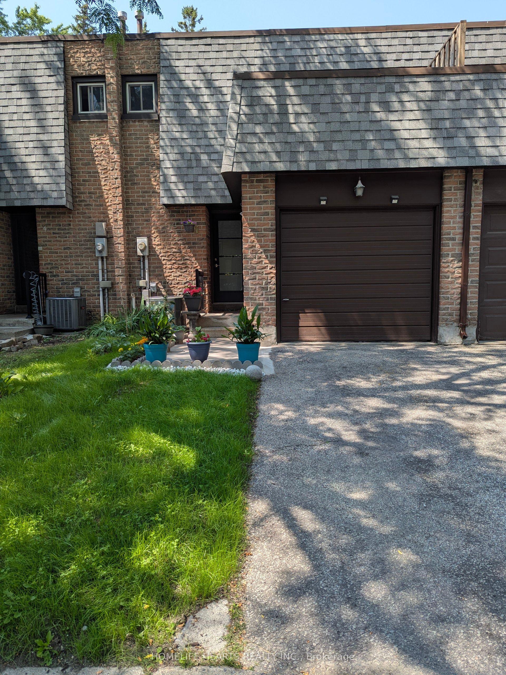 6 Woodglen Way, Markham — Condo Town for sale, photo 1
