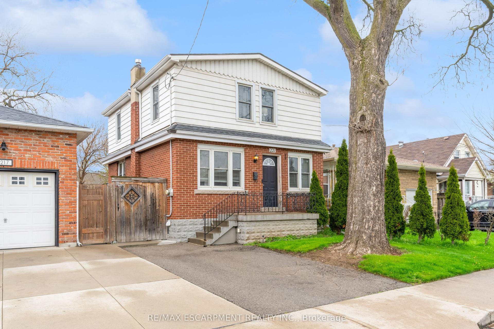 221 Julian Avenue — photo 1