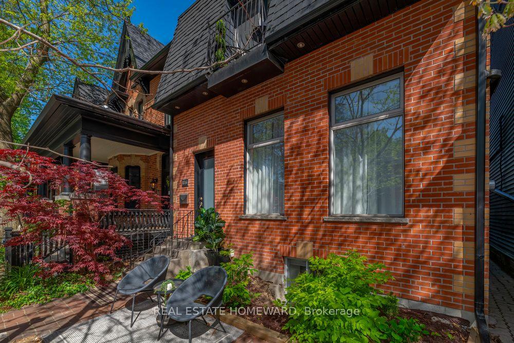 136 Spruce Street — photo 1