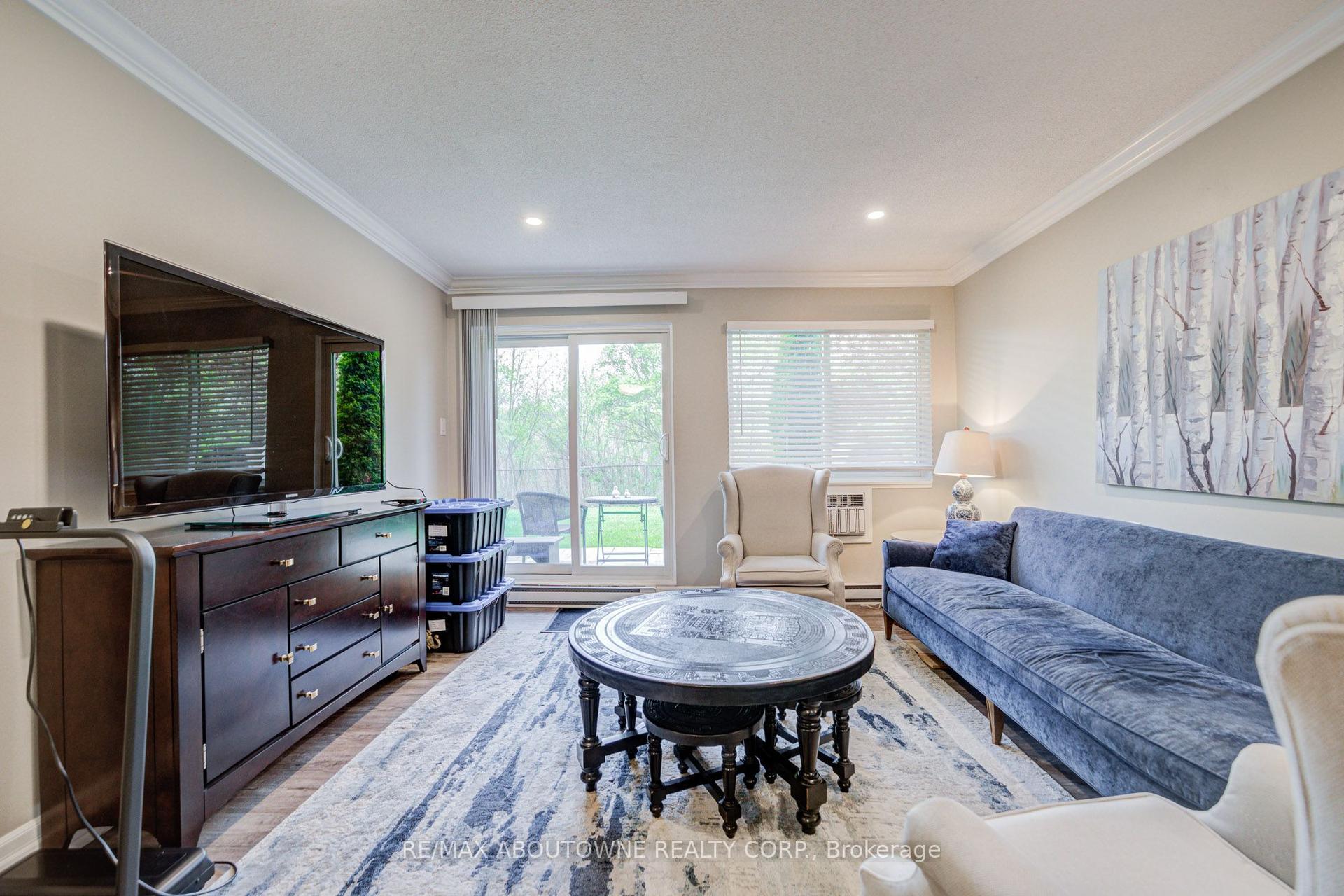 1450 Glen Abbey Gate 214 #214 — photo 1