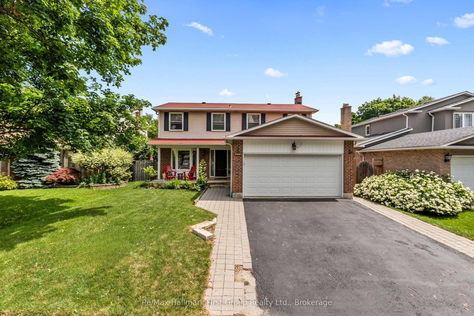 523 Reynolds Street, Whitby — Detached for sale, photo 1