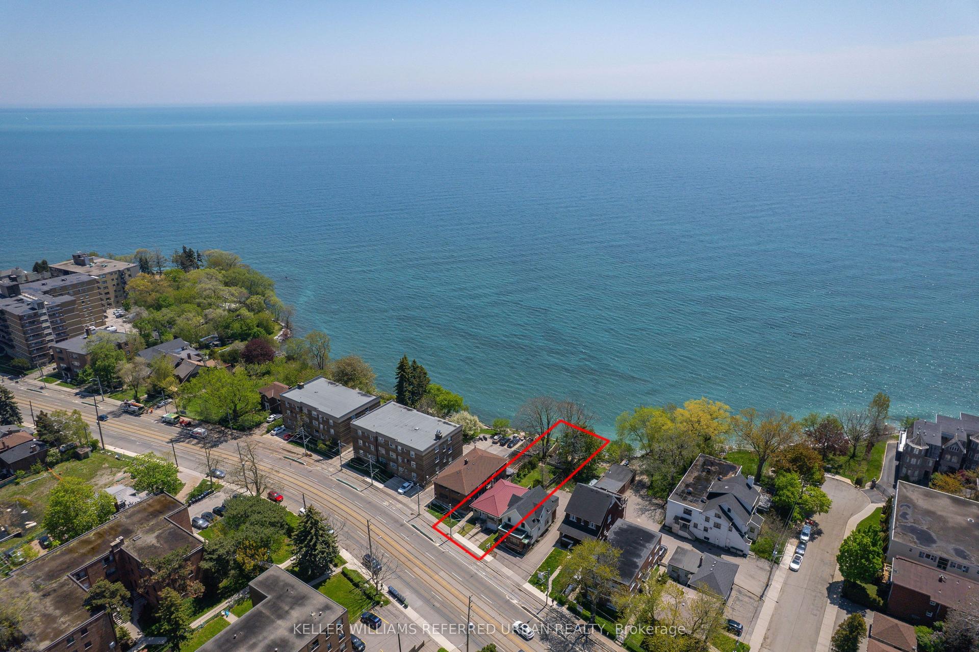 2703 Lake Shore Boulevard W, Toronto — Detached for sale, photo 1