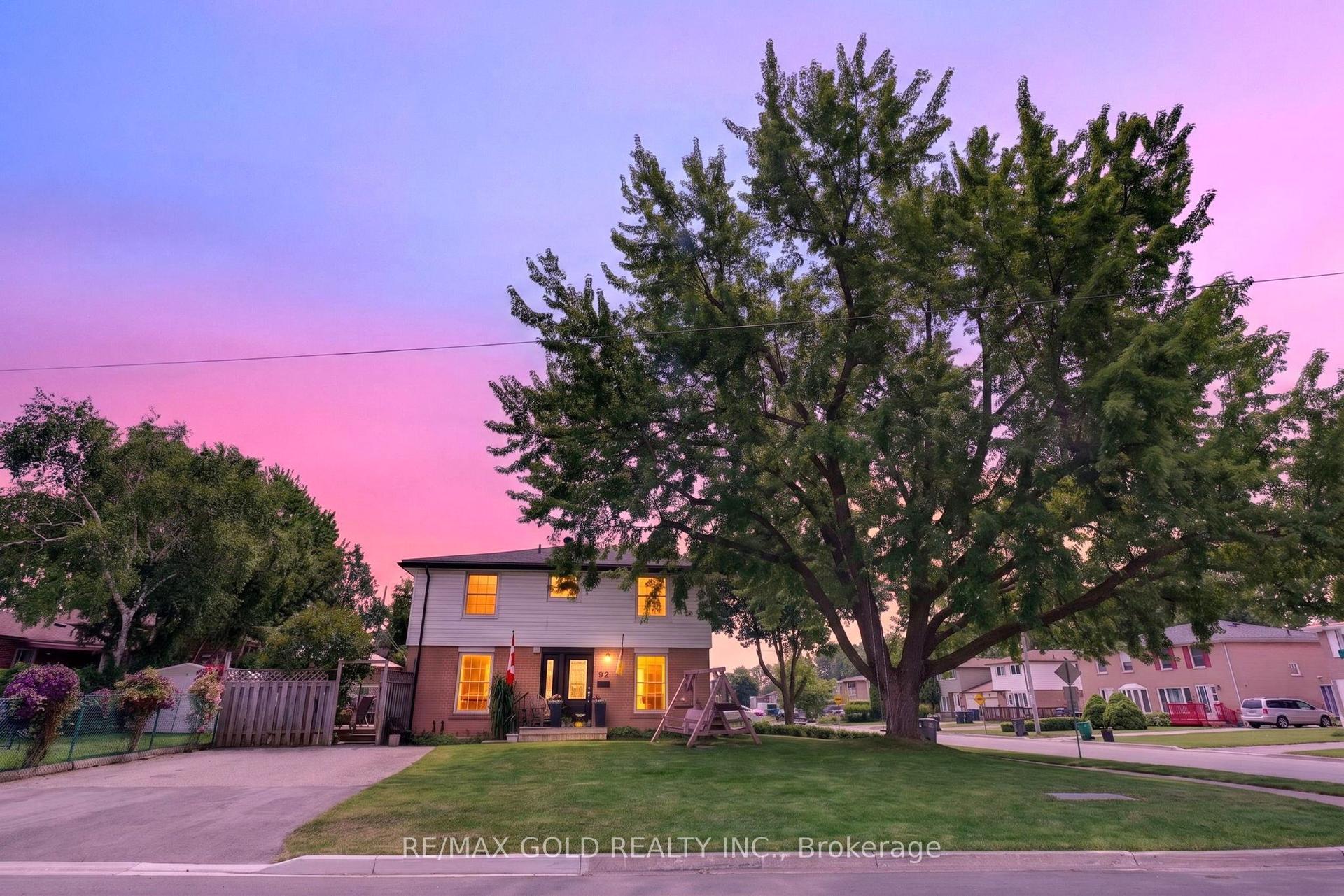 92 Cathcart Crescent, Brampton — Semi-Detached for sale, photo 1