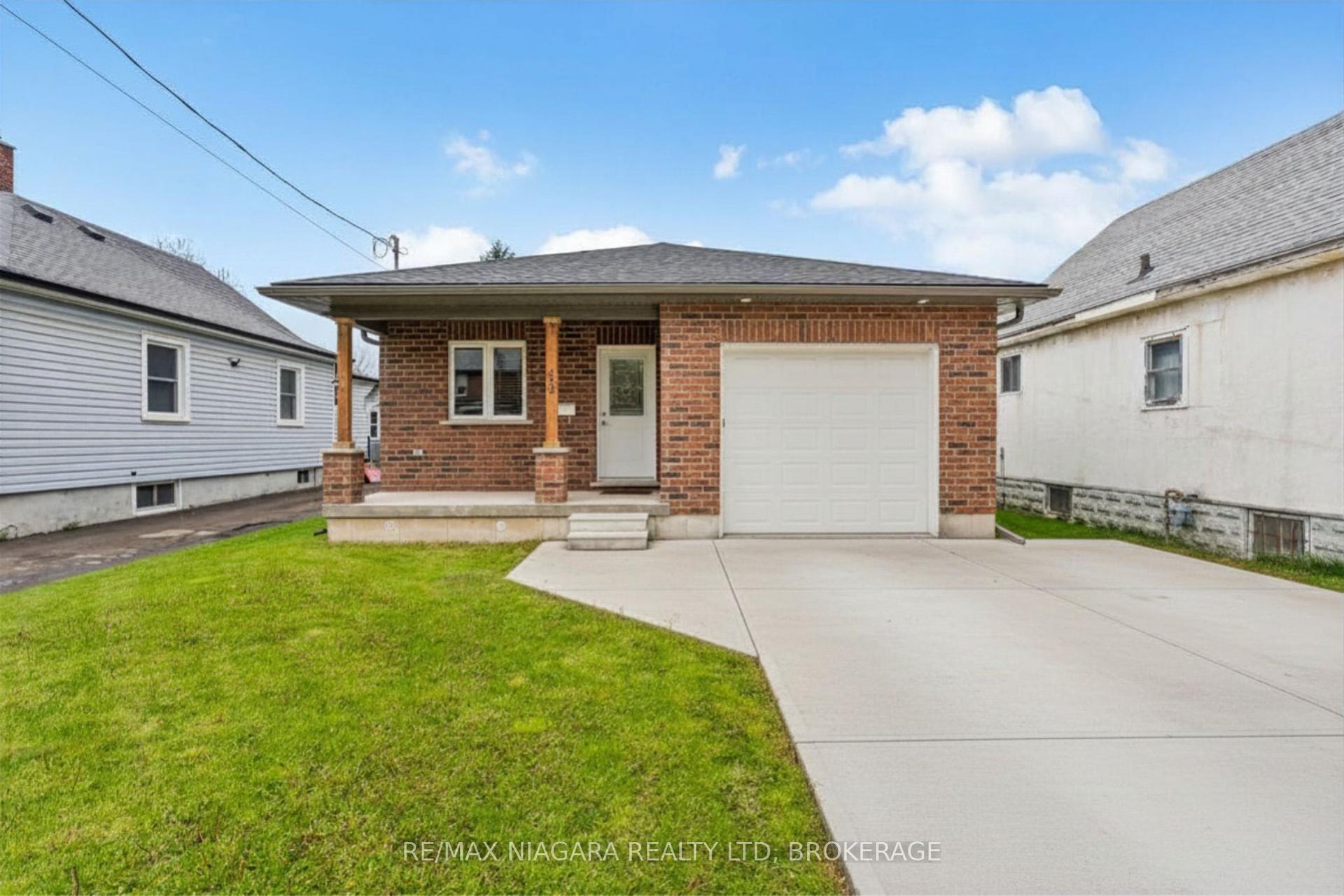 228 Lincoln Street — photo 1