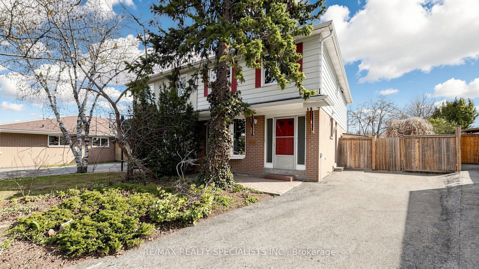 2538 Barcella Crescent — photo 1