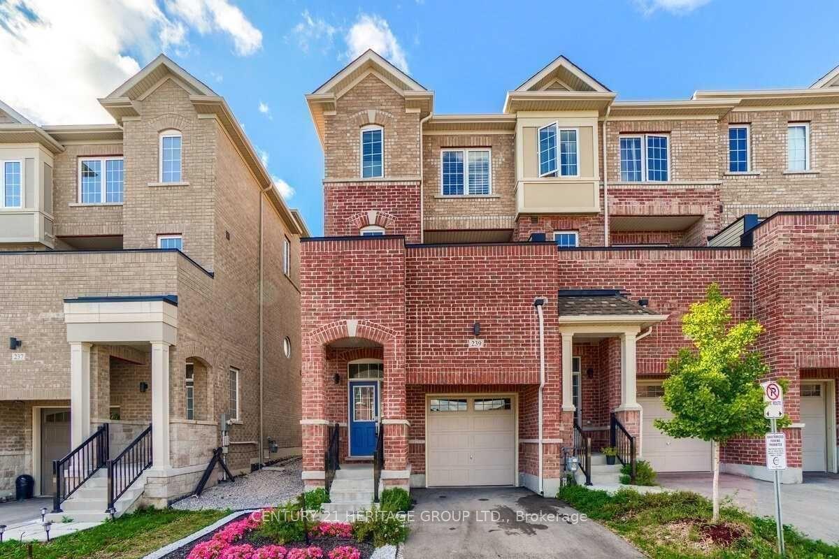239 Harding Park, Newmarket — Townhouse for lease, photo 1