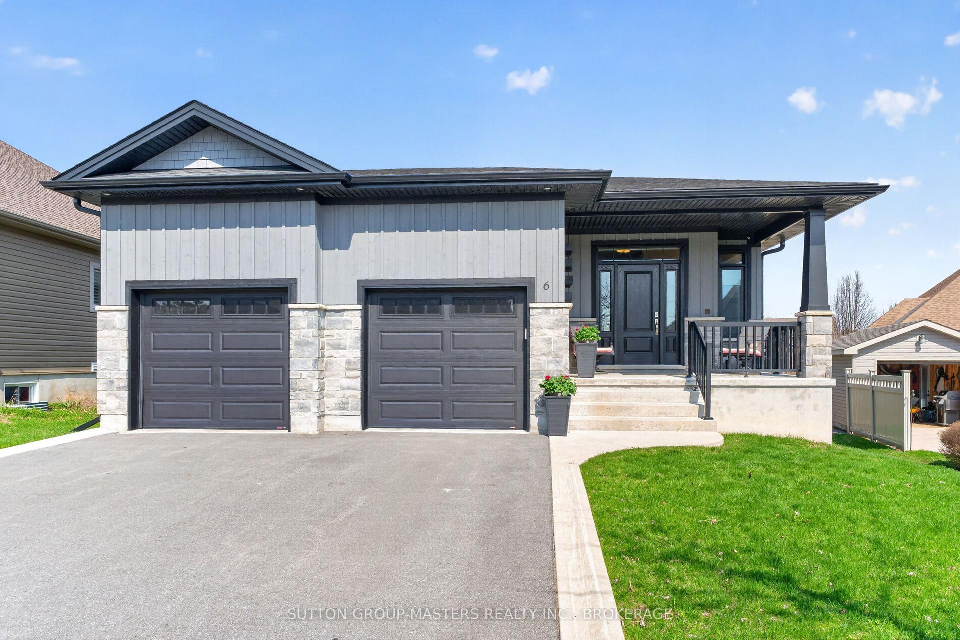 6 Admiral's Court — photo 1