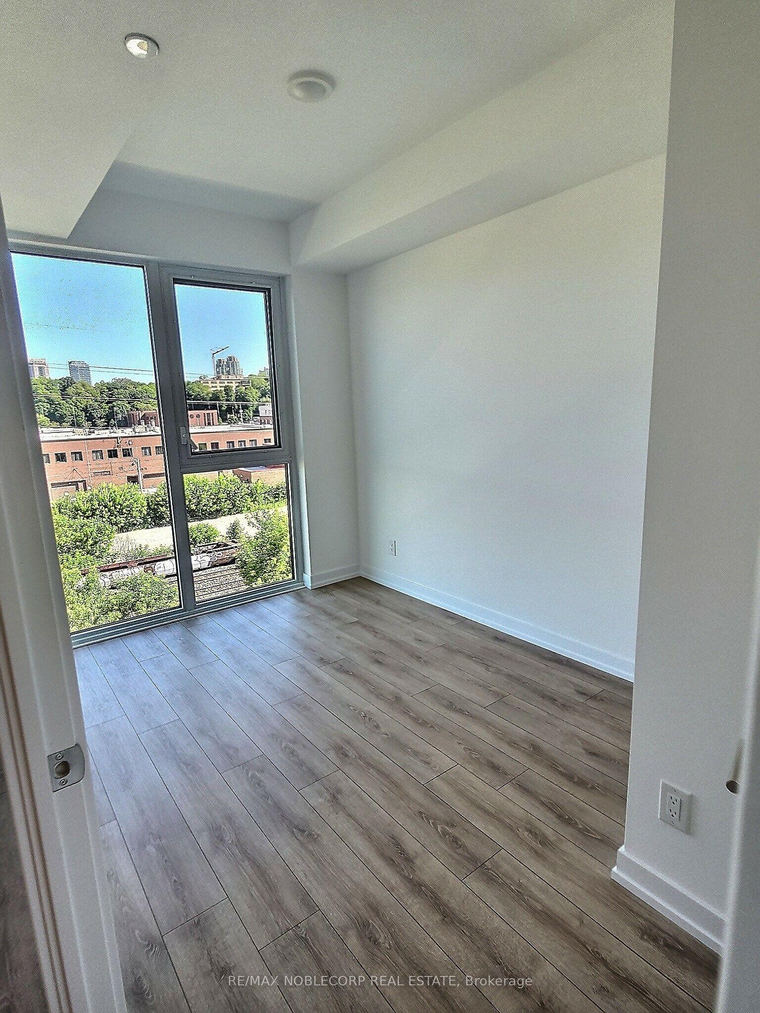 500 Dupont Street 509 #509 — photo 1