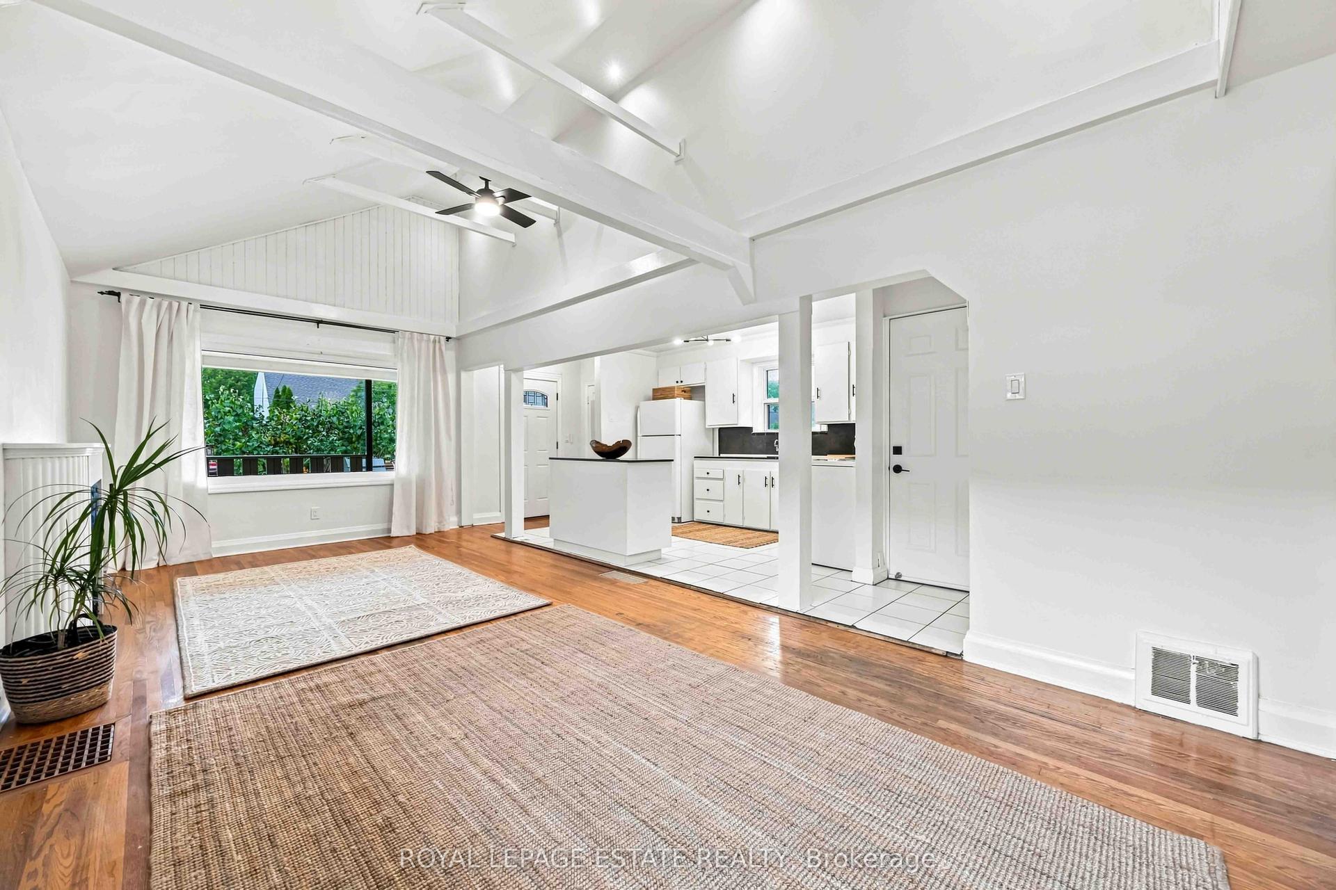 17 Arden Crescent upper #upper, Toronto — Detached for lease, photo 1
