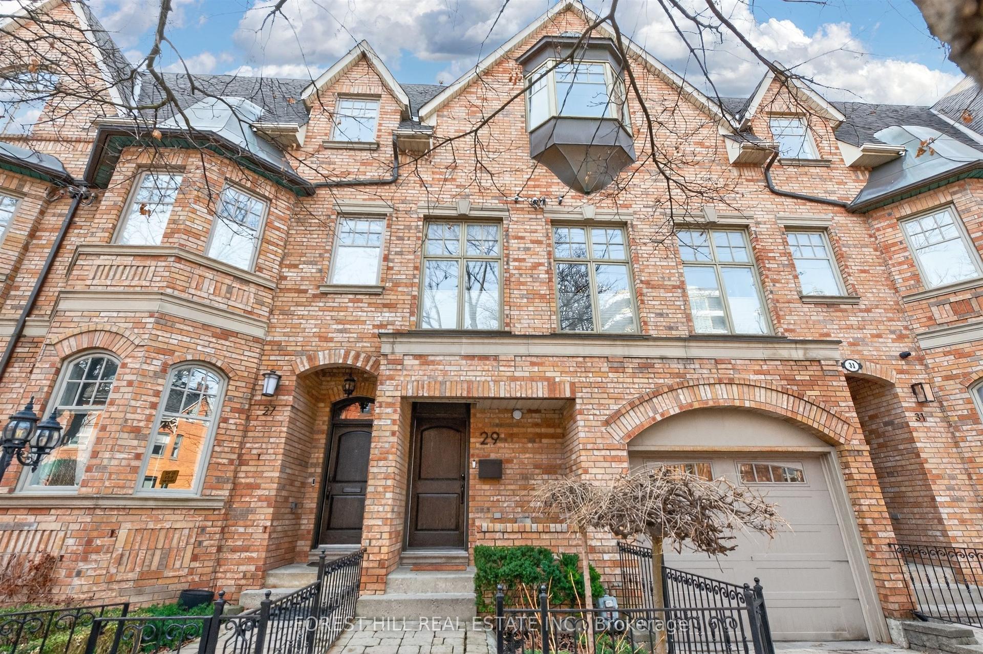 29 Webster Avenue, Toronto — Townhouse for sale, photo 1