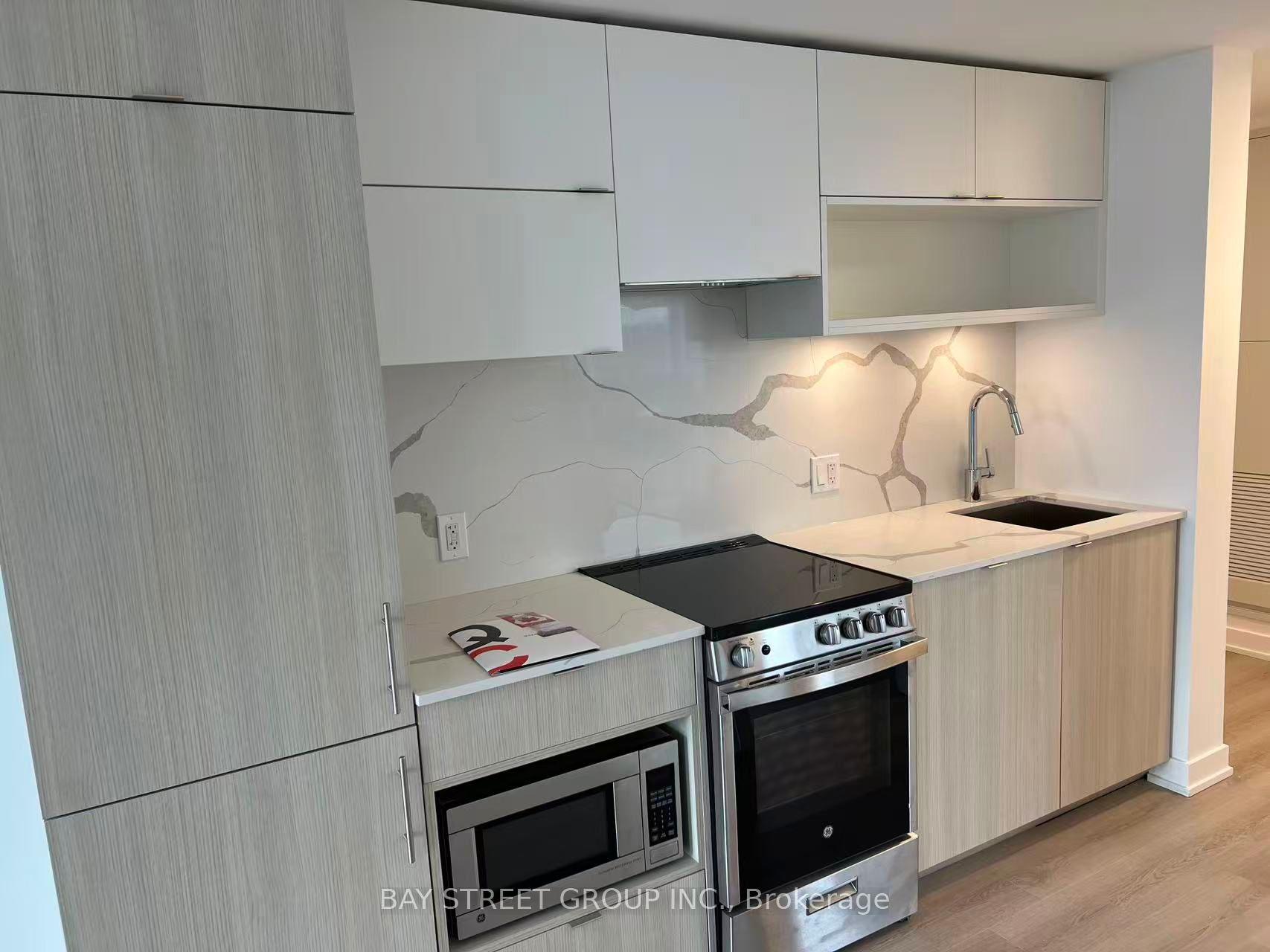 100 Queen St E Street 1706 #1706 — photo 1