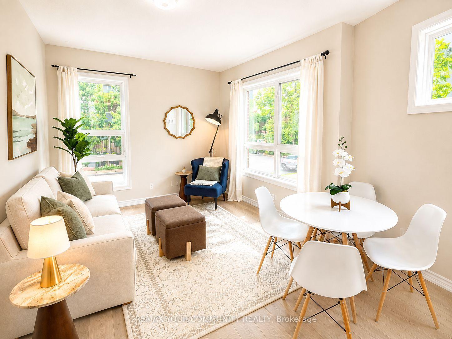 90 Caledonia Park Road 2 #2, Toronto — Condo Town for sale, photo 1