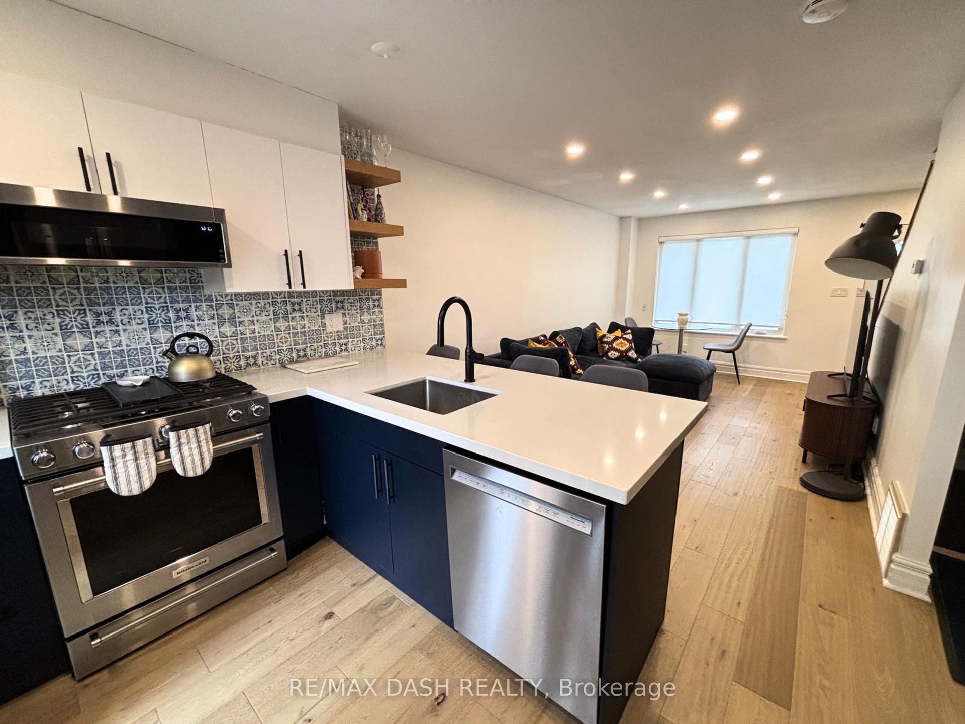 3312 Bathurst Street — photo 1
