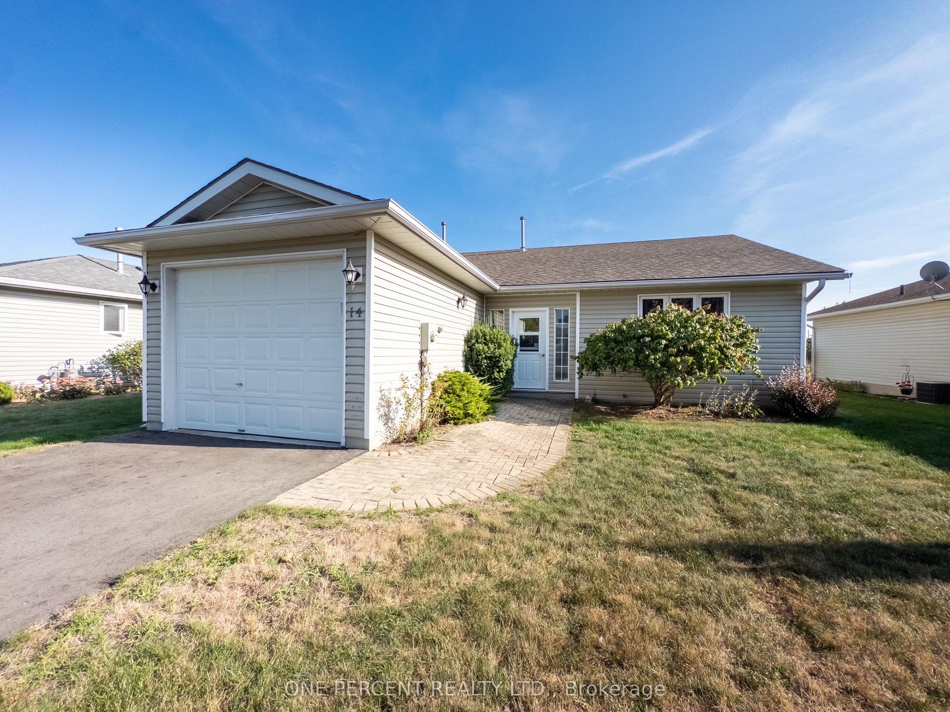 14 Elmdale Drive, Prince Edward County — Detached for sale, photo 1