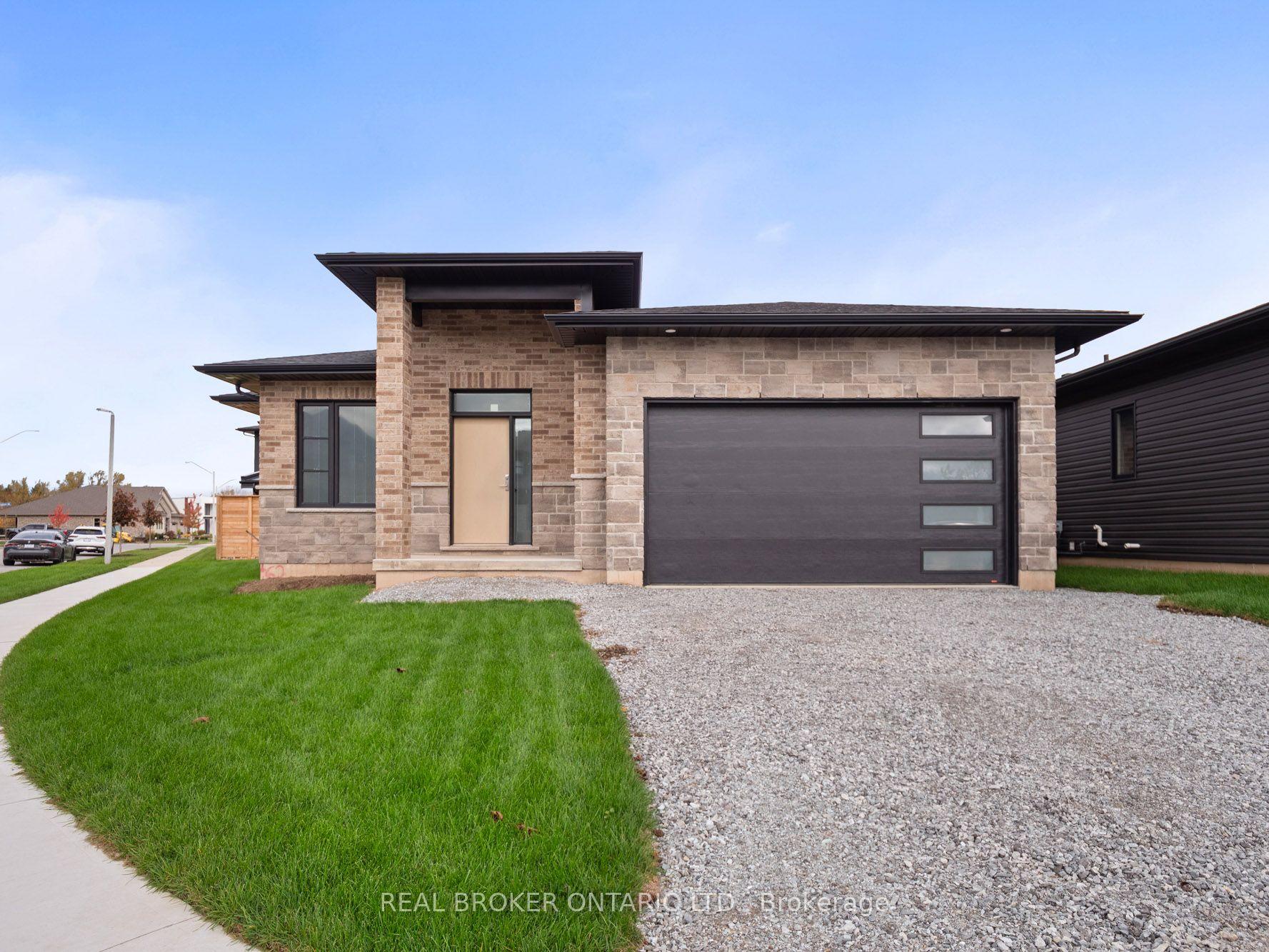 118 Willowbrook Drive — photo 1