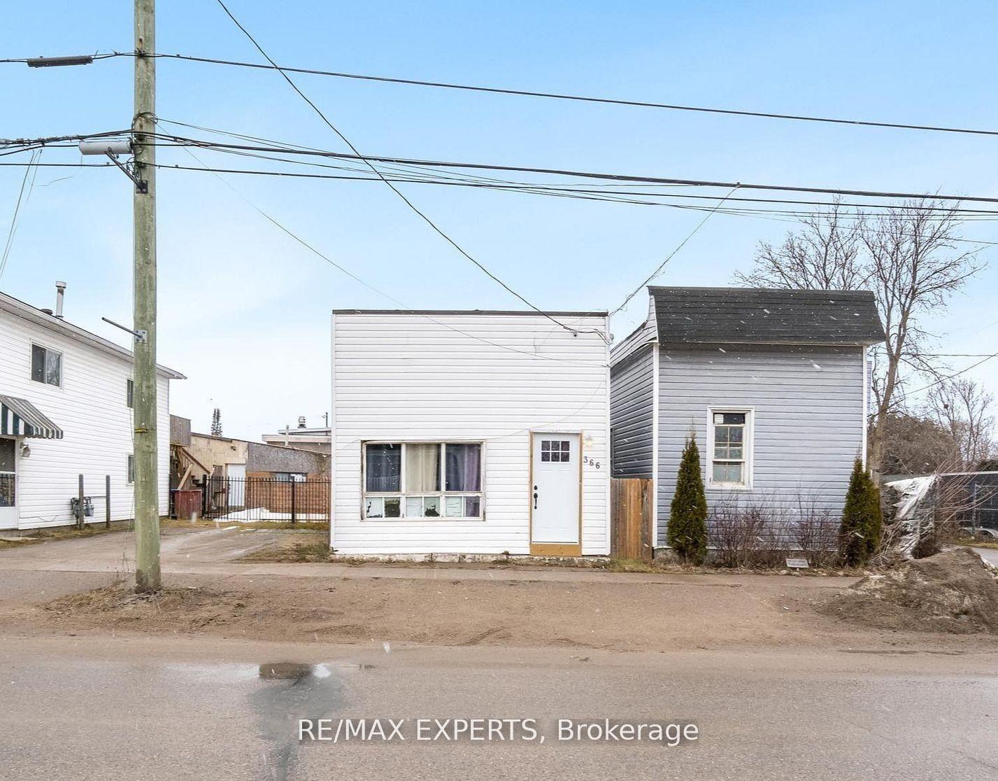 366 TALBOT Street — photo 1