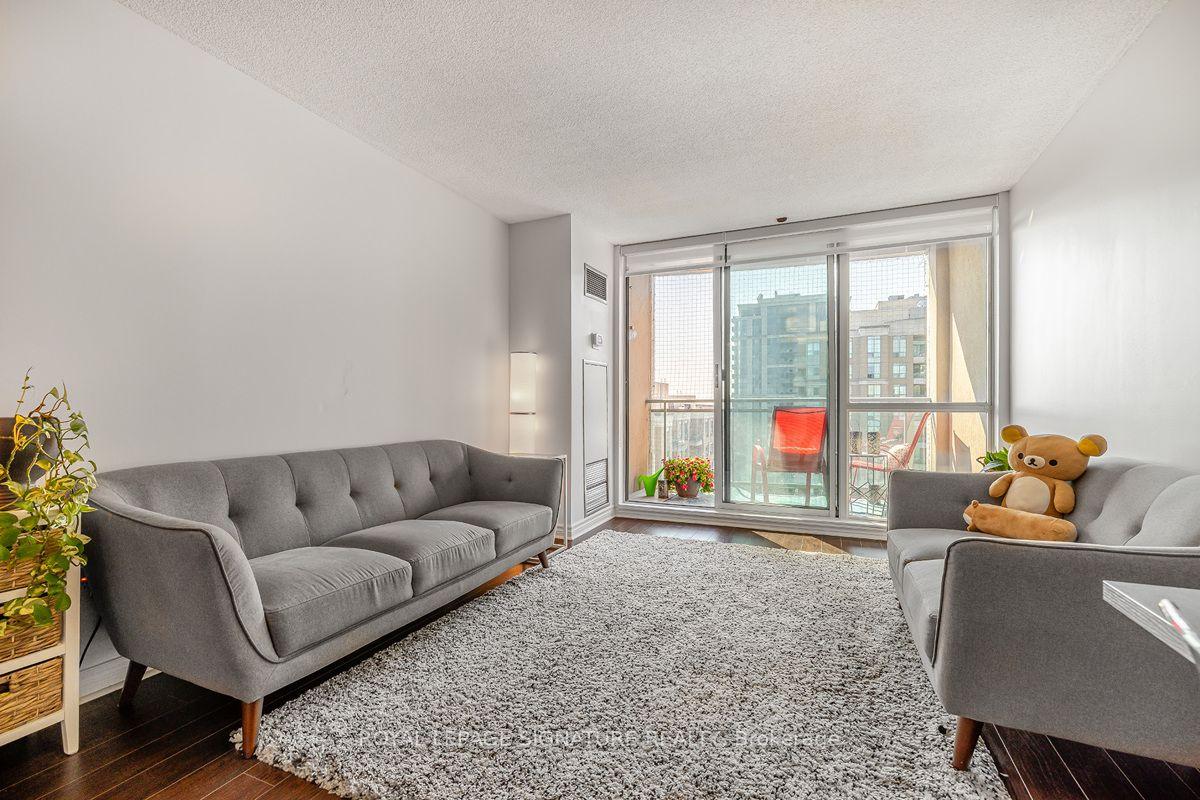 8 Pemberton Avenue UPH3 #UPH3, Toronto — Condo for lease, photo 1