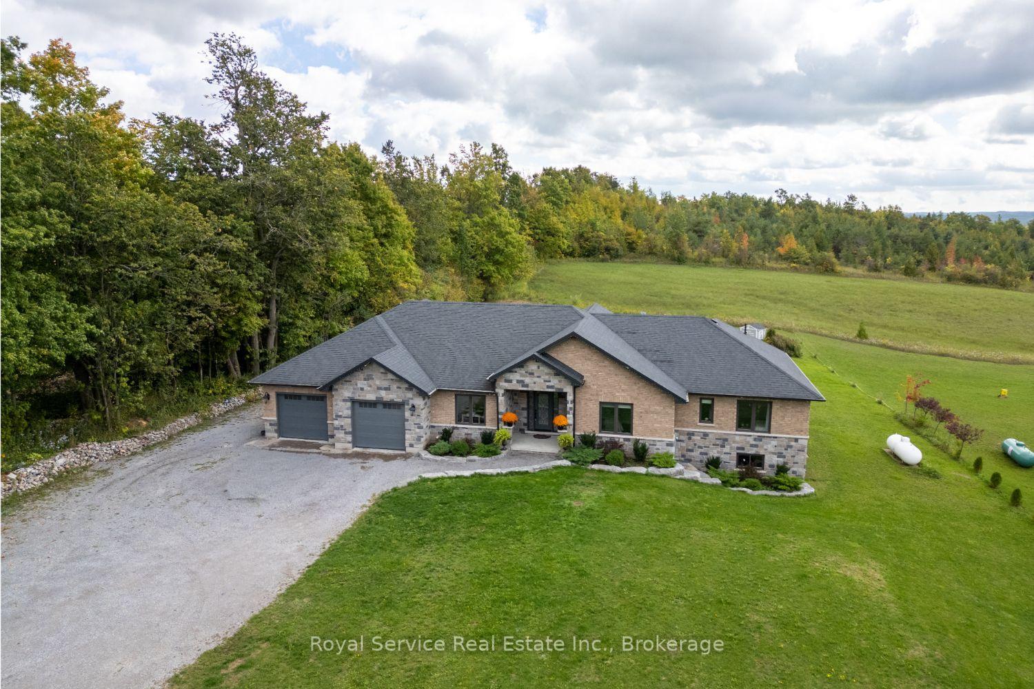 381 Sharpe Line, Cavan Monaghan — Detached for sale, photo 1