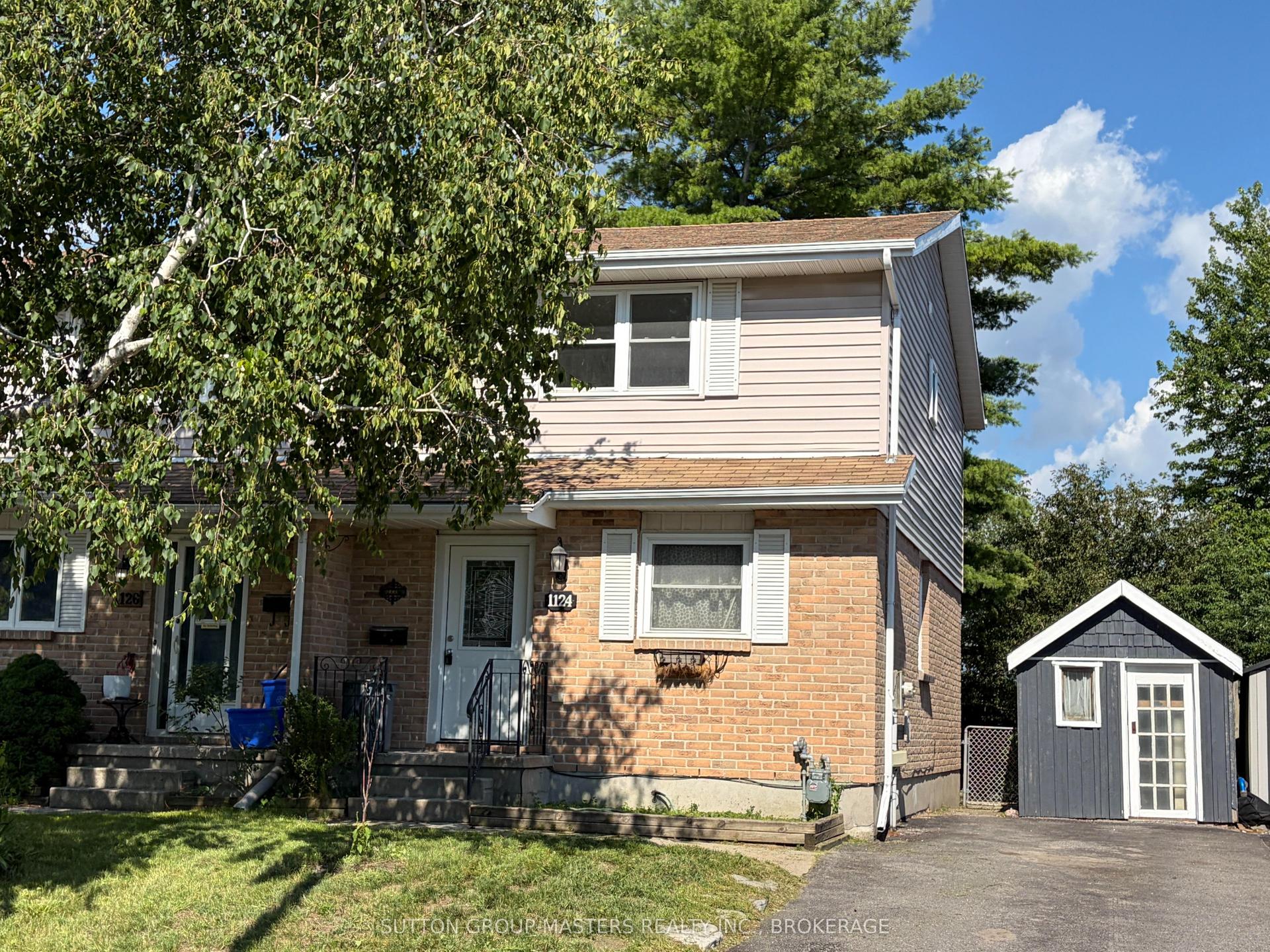1124 Bittersweet Place, Kingston — Semi-Detached for sale, photo 1