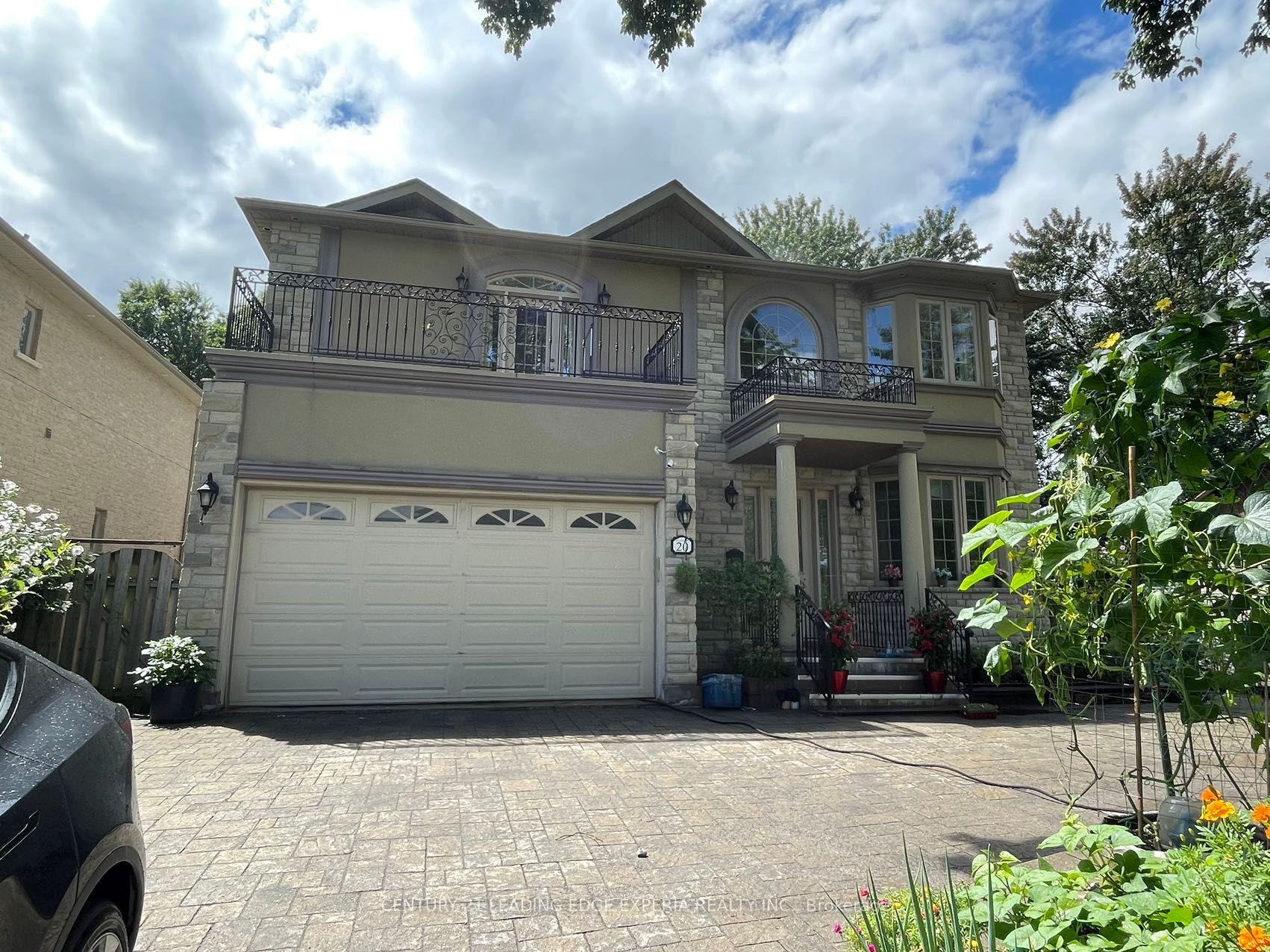 20 Grove Hill Drive W, Toronto — Detached for lease, photo 1