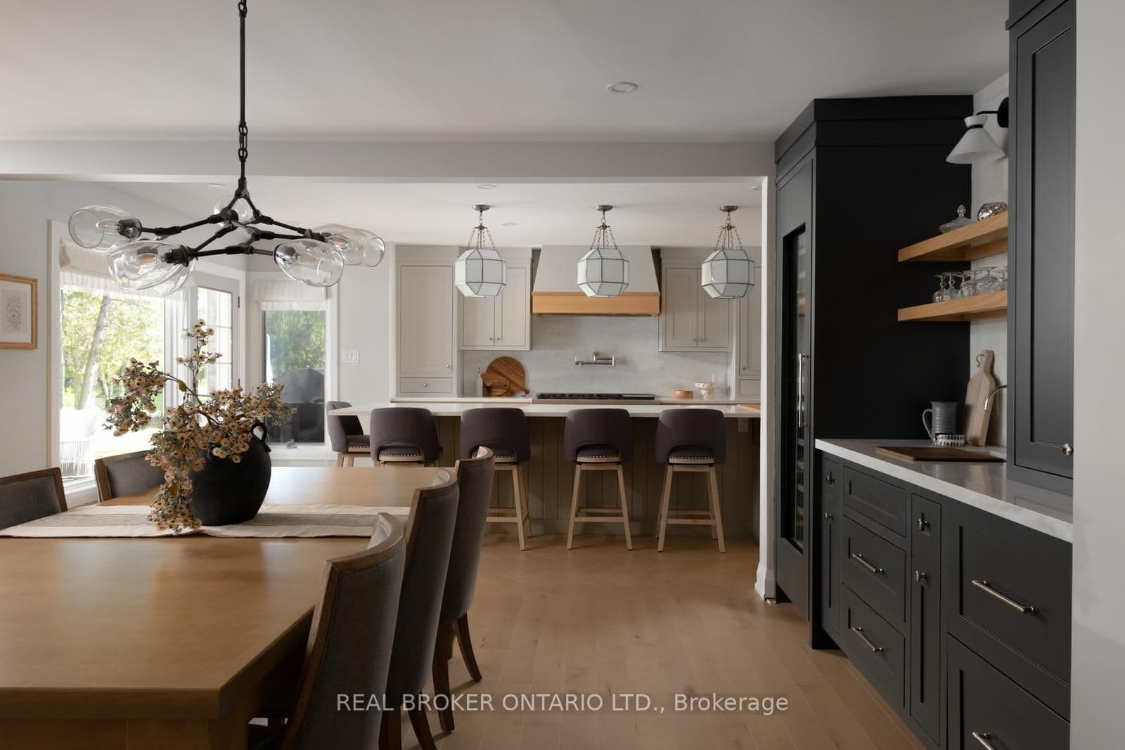 9285 Dagmar Road — photo 1