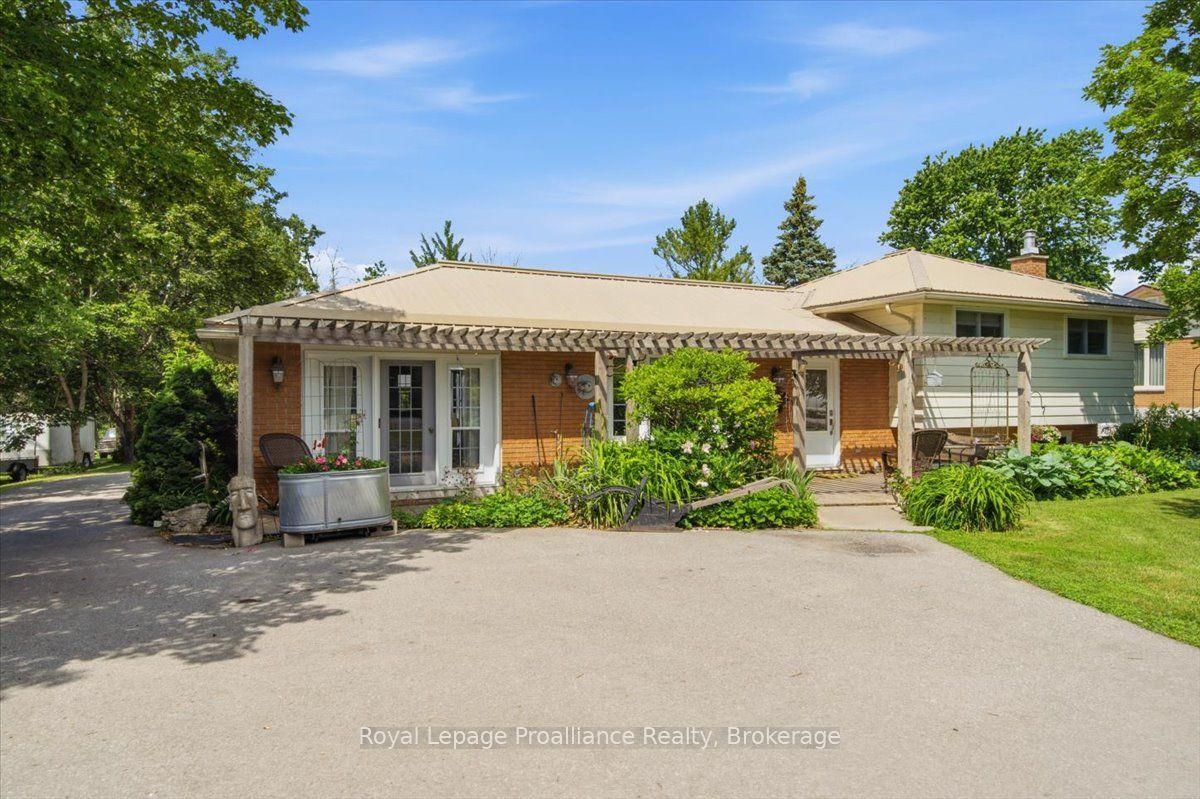 171 Aikins Road — photo 1
