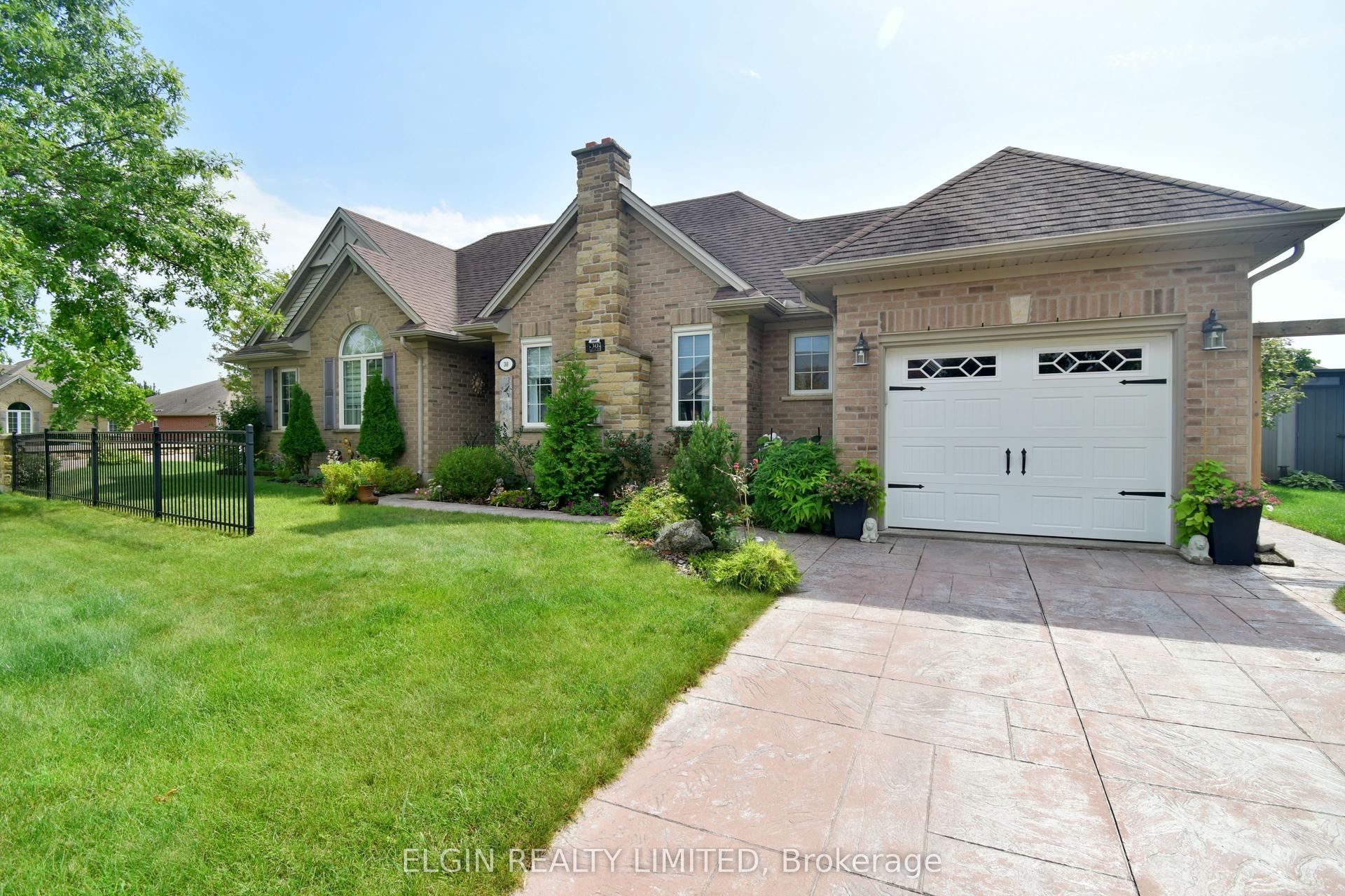 30 Peach Tree Boulevard, St. Thomas — Detached for sale, photo 1