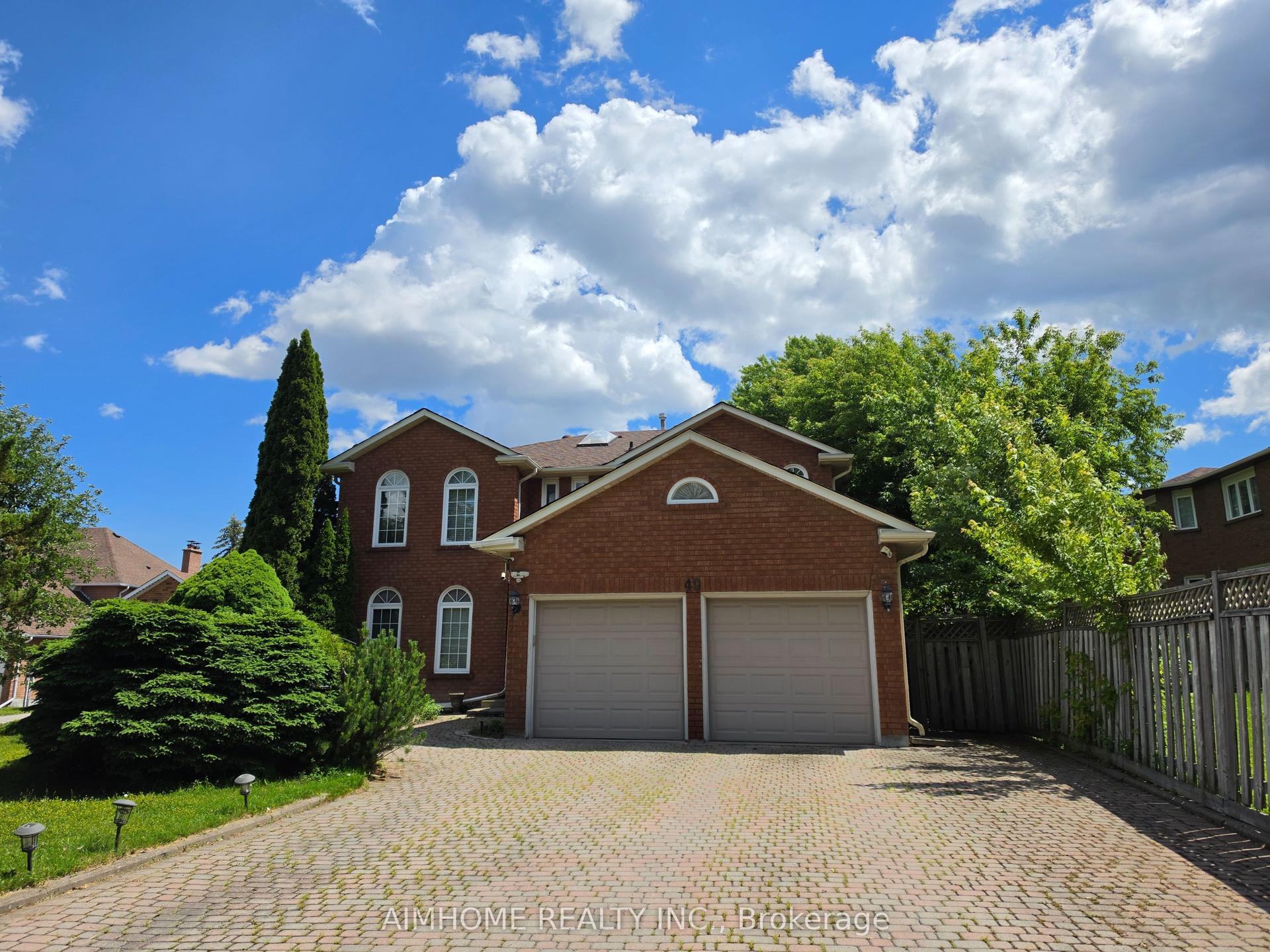 49 Holbrook Court — photo 1