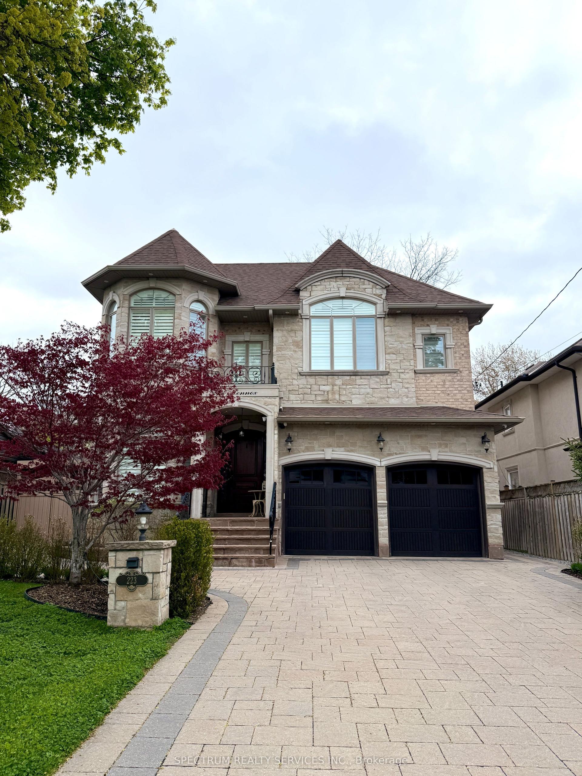 223 Lennox Avenue — photo 1