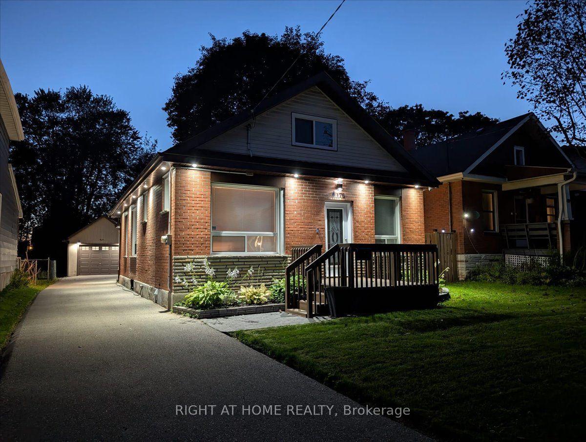 176 Burk Street, Oshawa — Detached for sale, photo 1