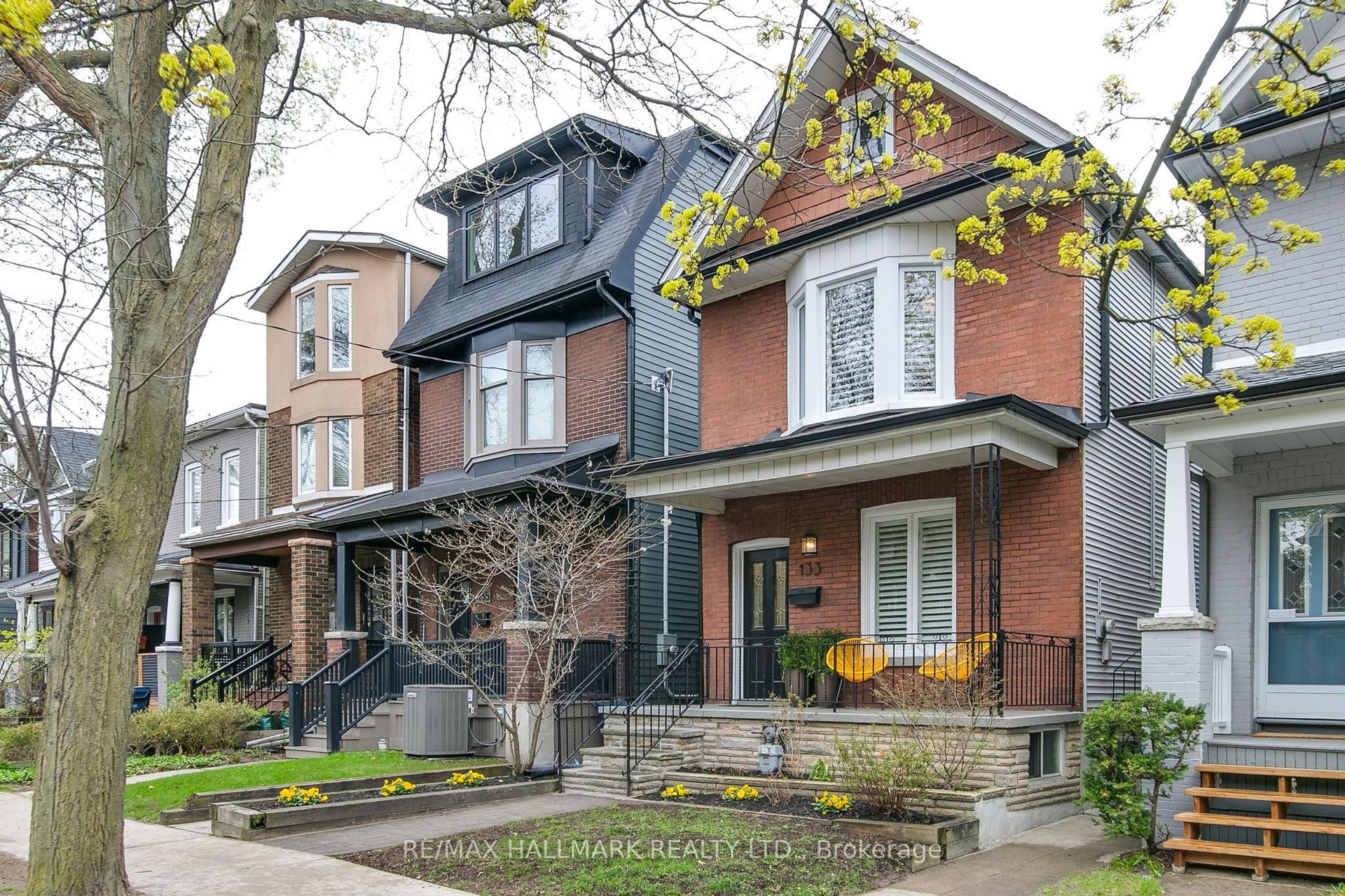 133 Langford Avenue — photo 1