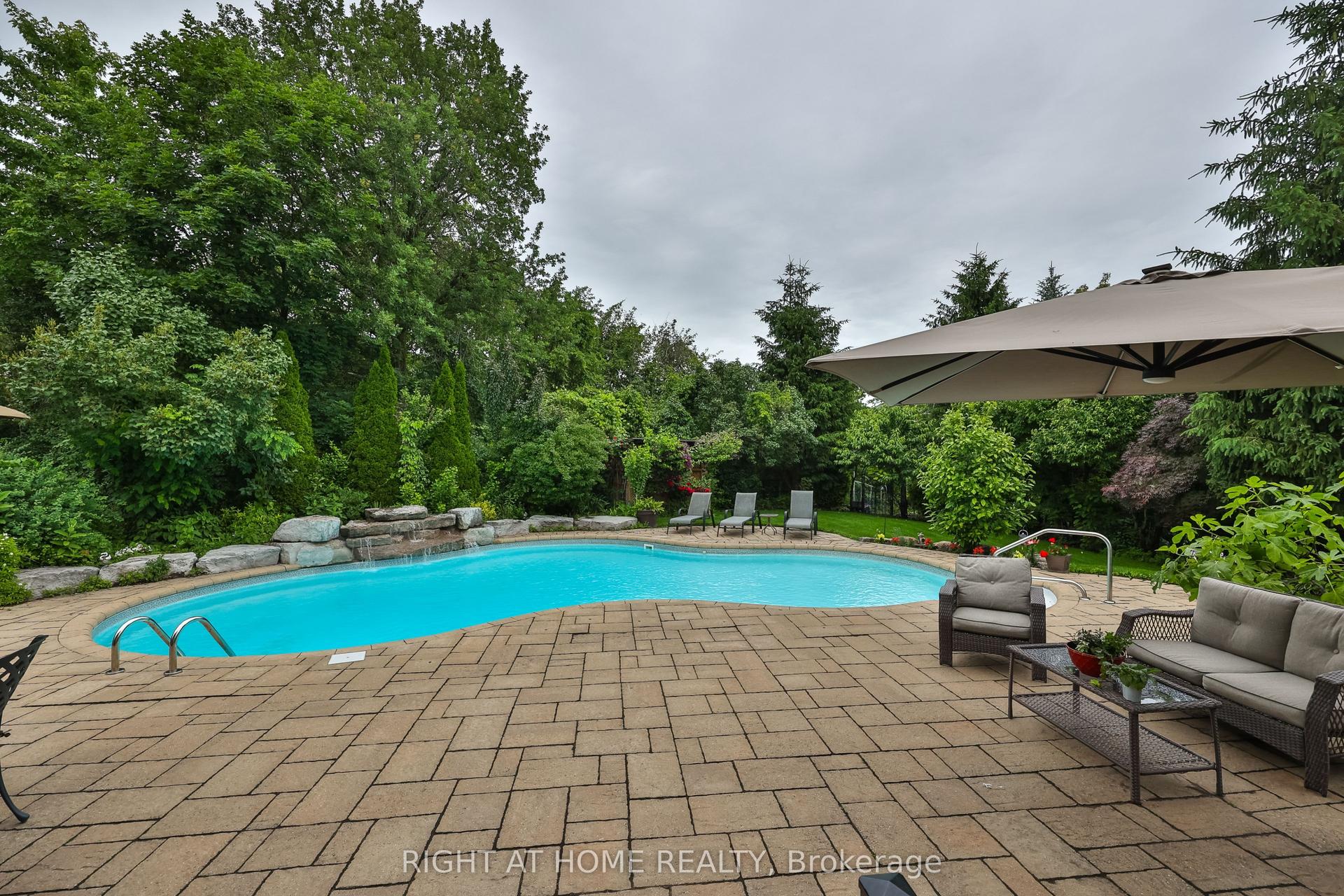 2275 Whitecliffe Way, Oakville — Detached for sale, photo 1