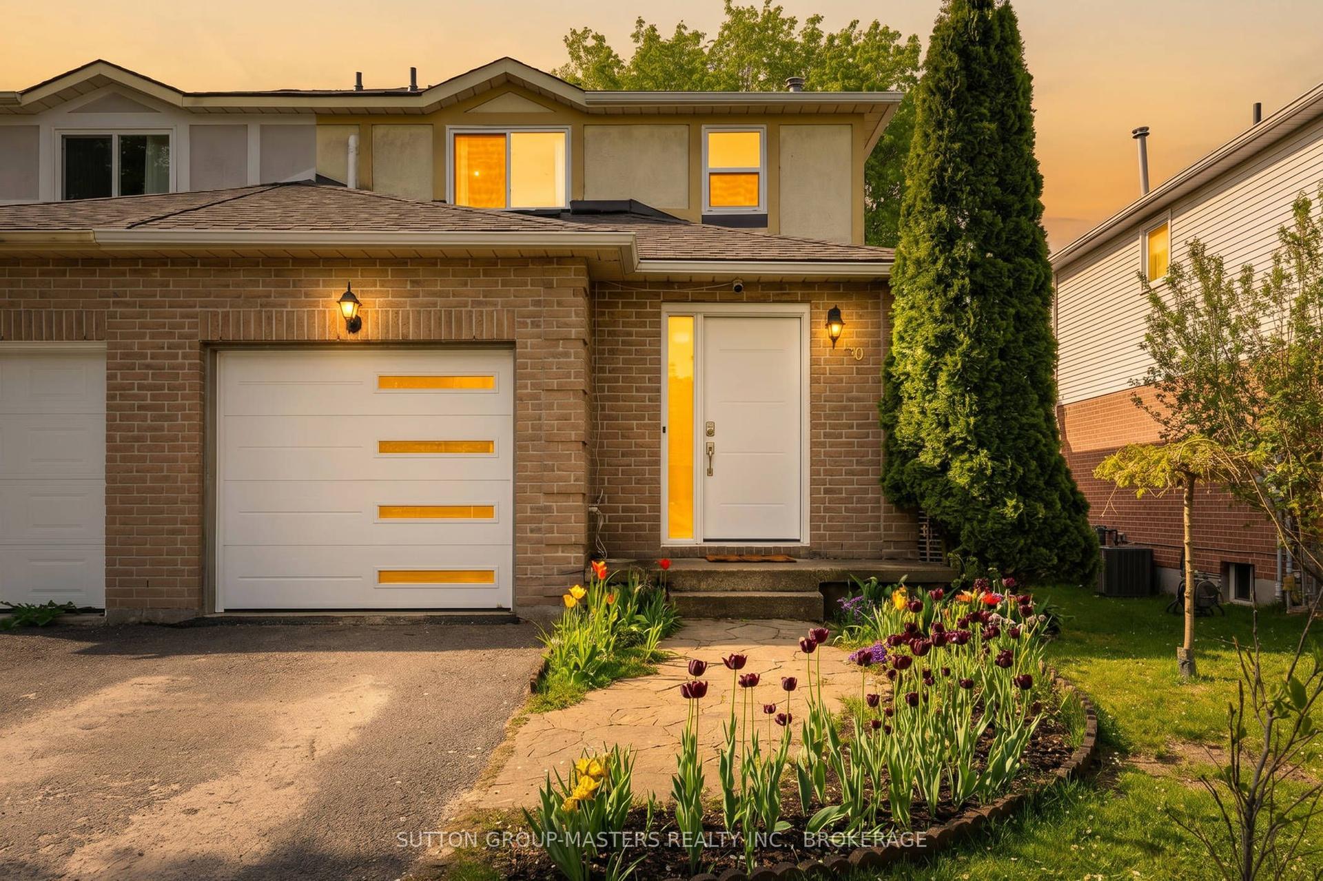 35 Rose Abbey Drive — photo 1