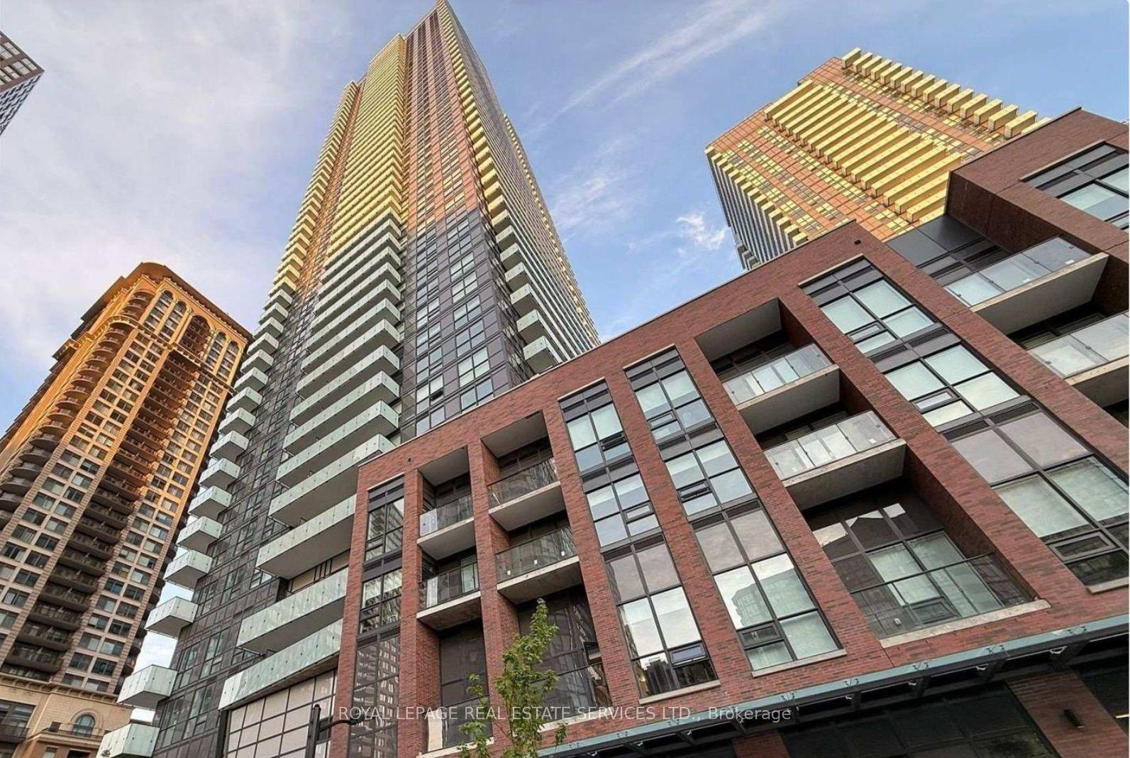 430 Square One Drive 3209 #3209, Mississauga — Condo for lease, photo 1