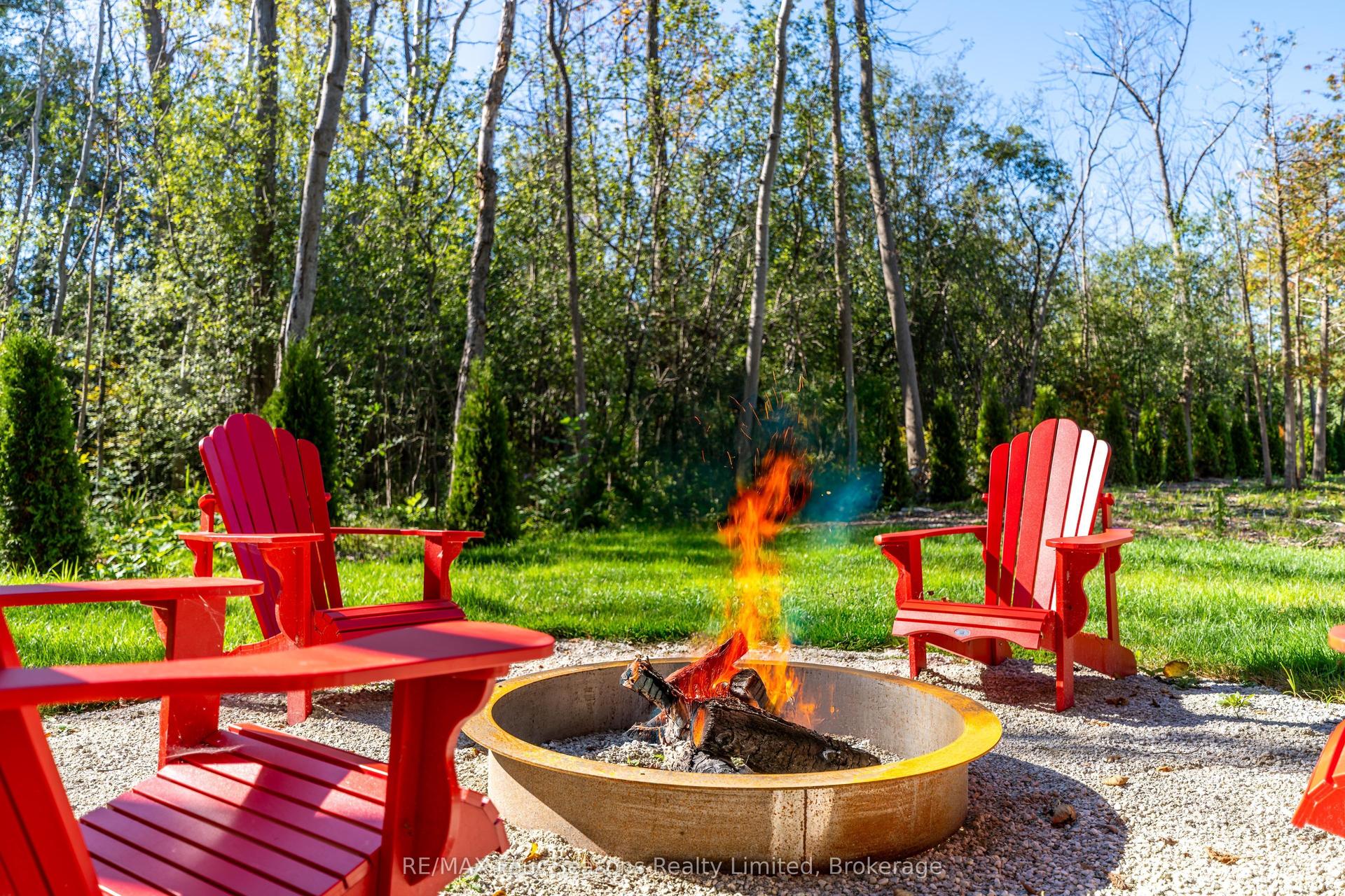 9746 Beachwood Road — photo 1