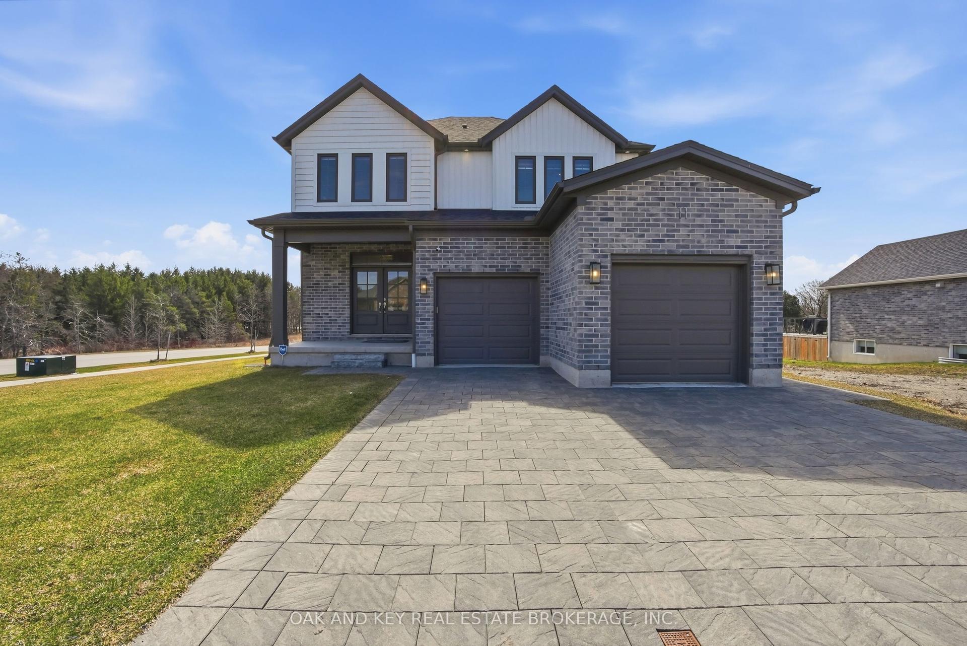 11 Bowman Drive — photo 1